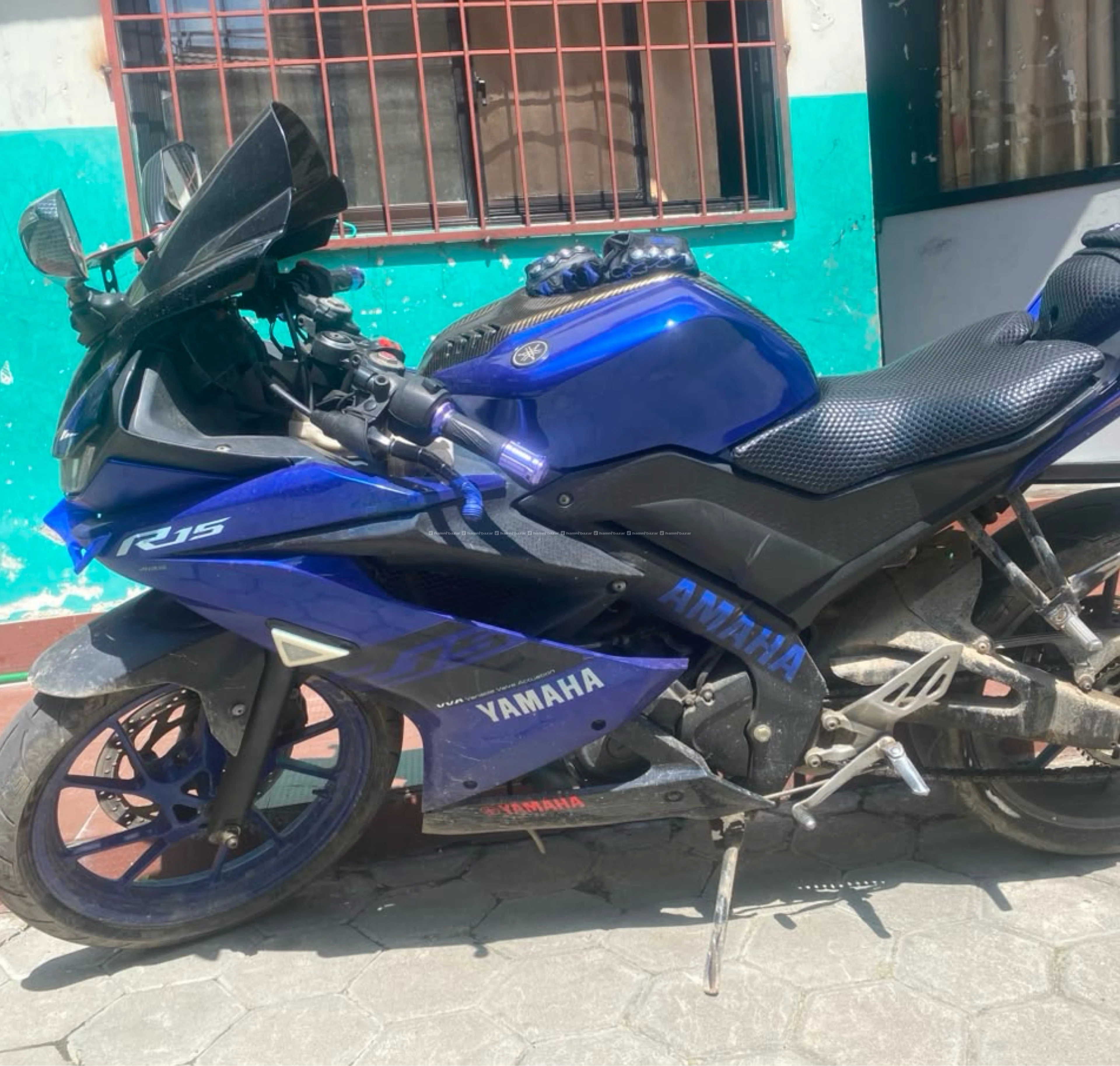 Yamaha R15 V3 @Rs.280,000 2
