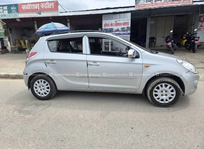 Hyundai i20 magna 2010 4