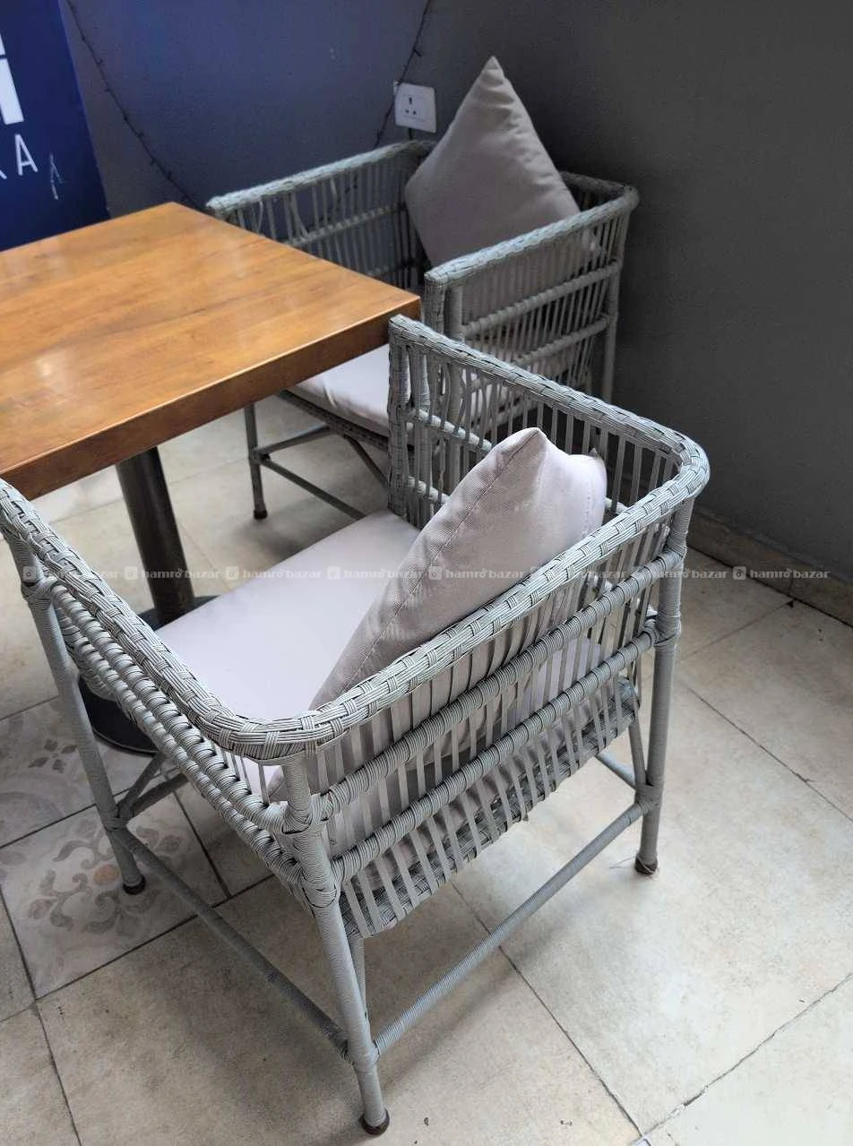 Outdoor chair for sale Rs 2500 2