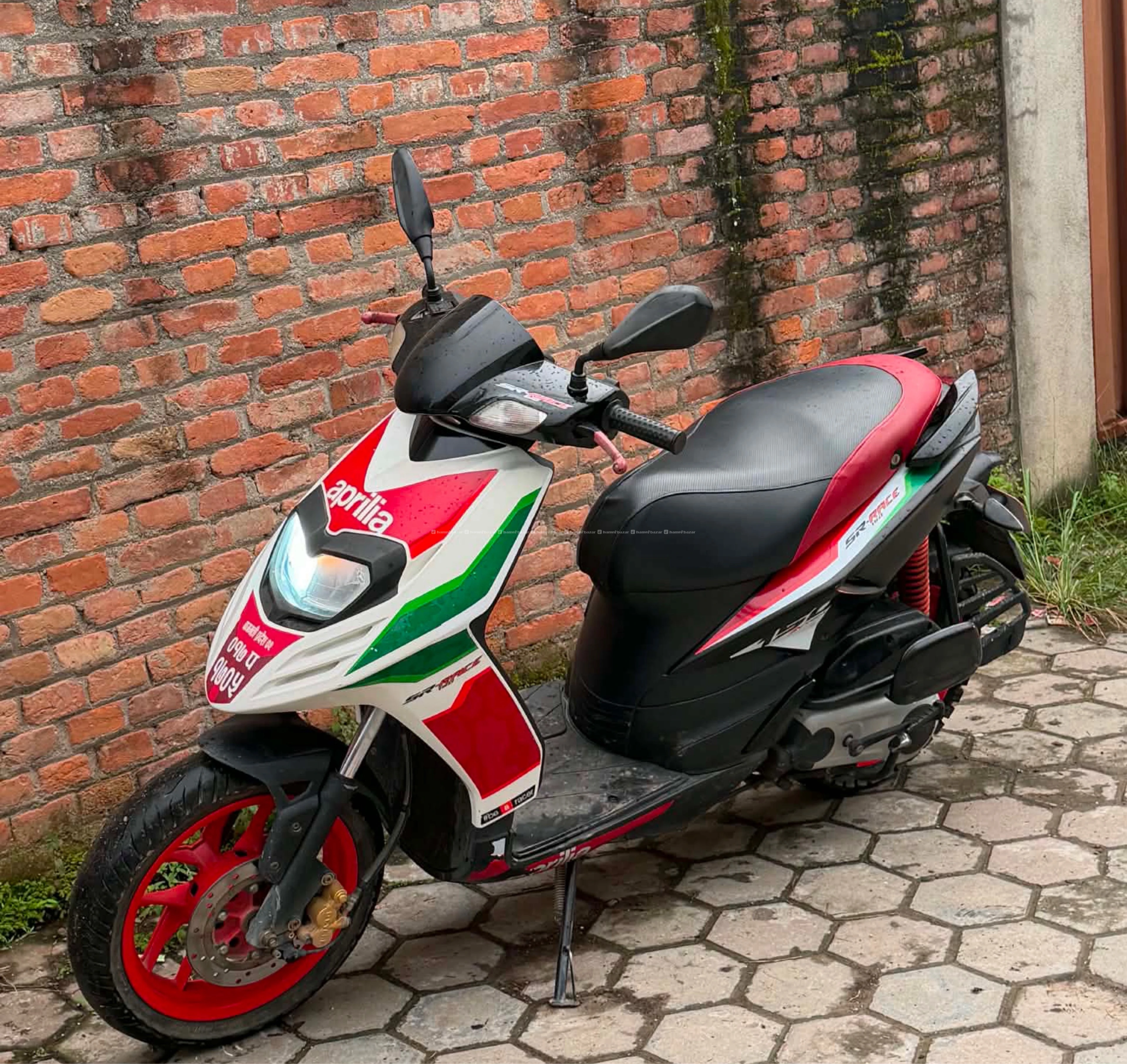Aprilia sr 150 2