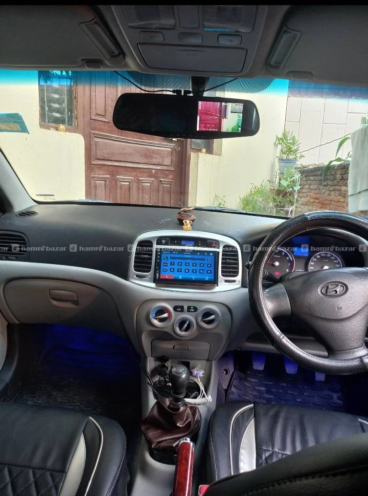 Hyundai accent 2011 3