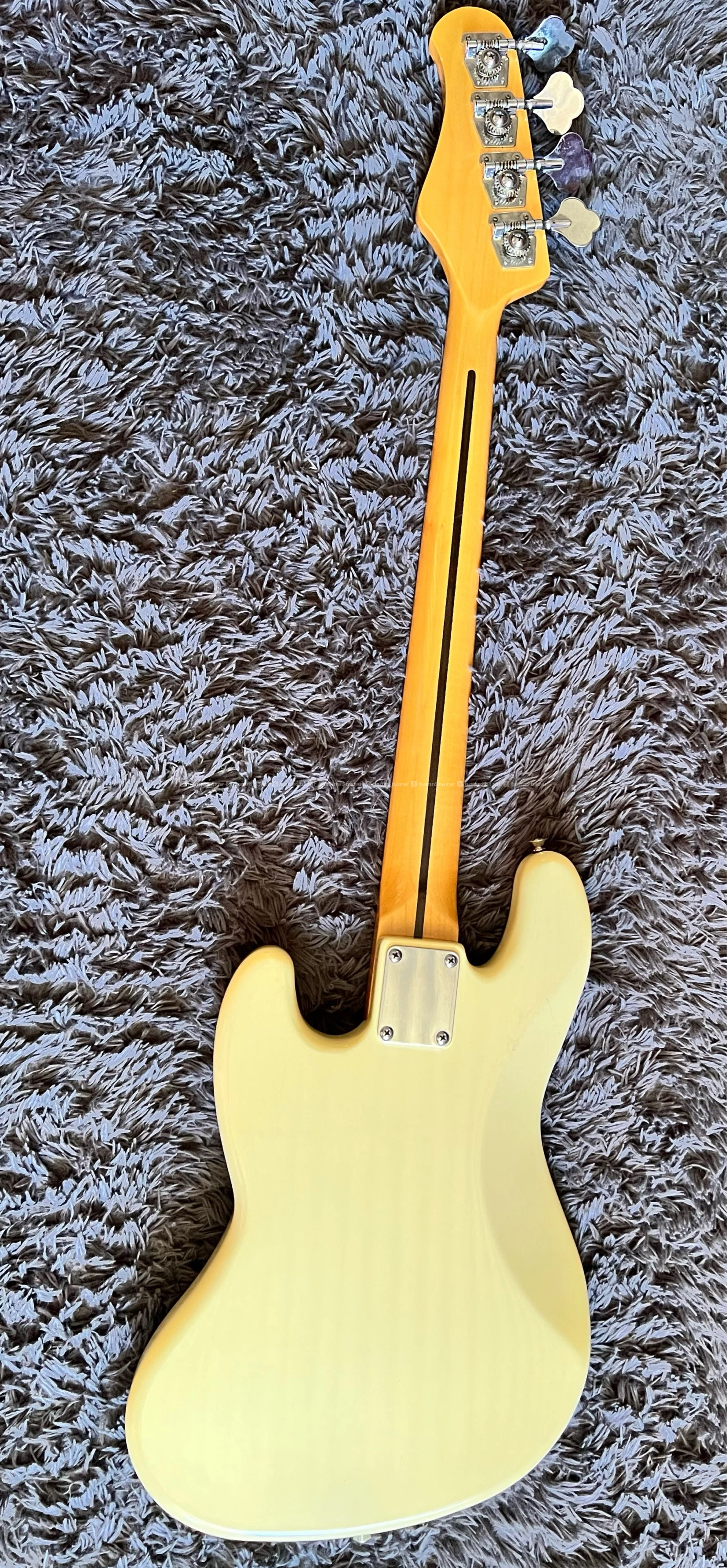 Stagg travel bass 2