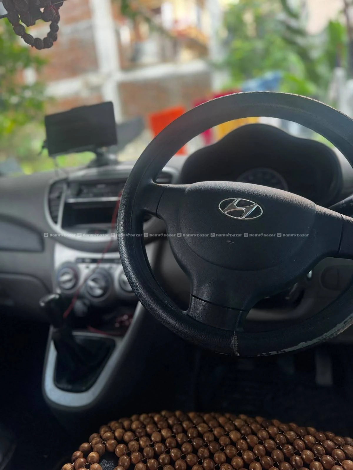 Hyundai i10 Magna (only 31000 km Run) 8