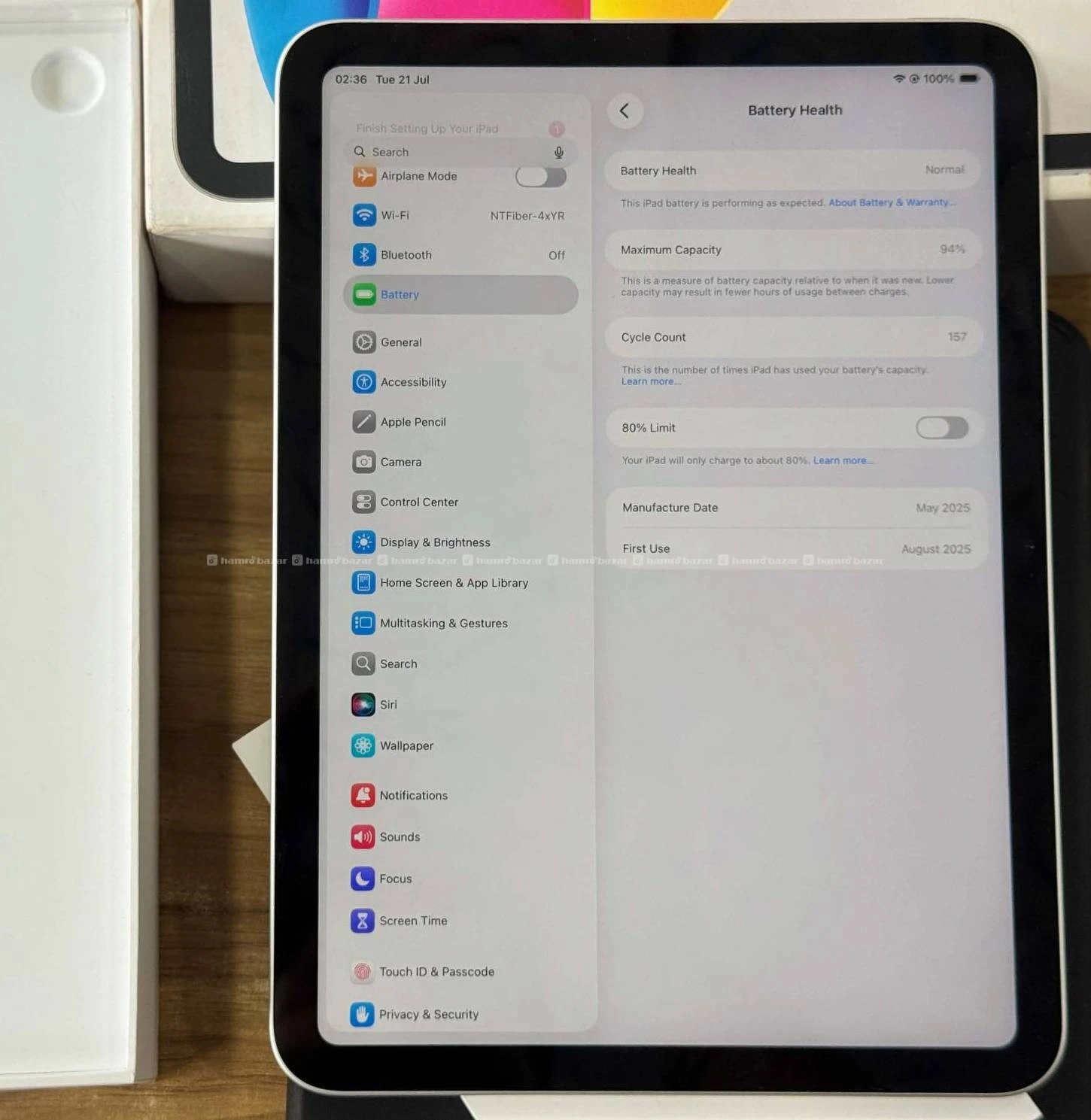 Ipad A16 128GB with box and accessories 3