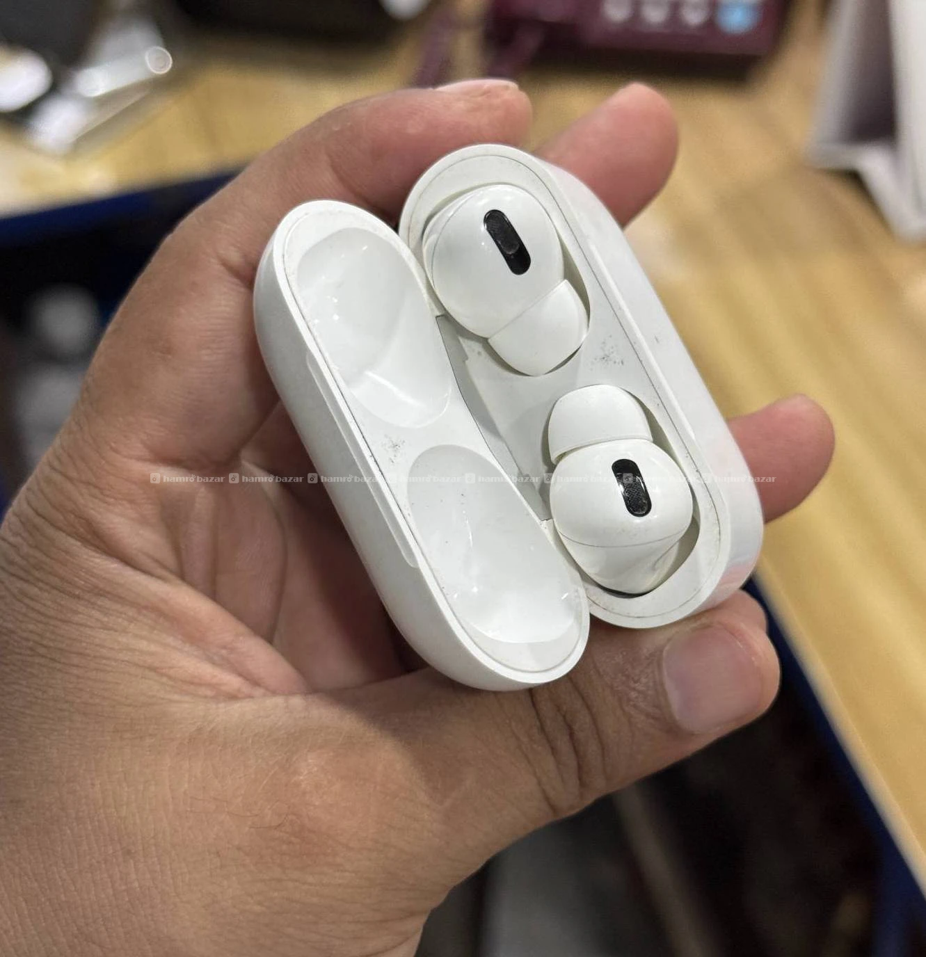 Apple Airpods Pro 1st Gen 2