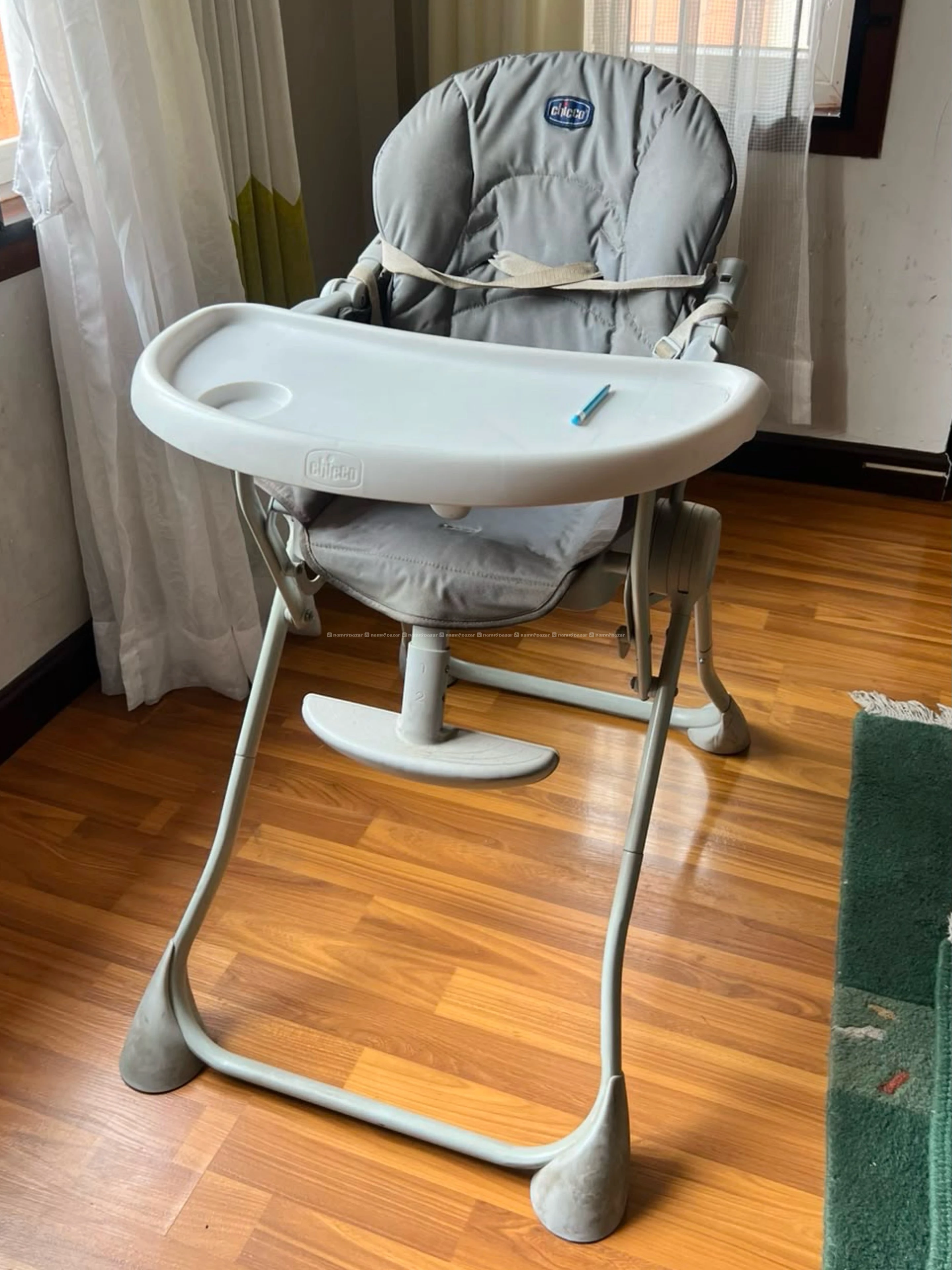 High Chair- Chicco 3