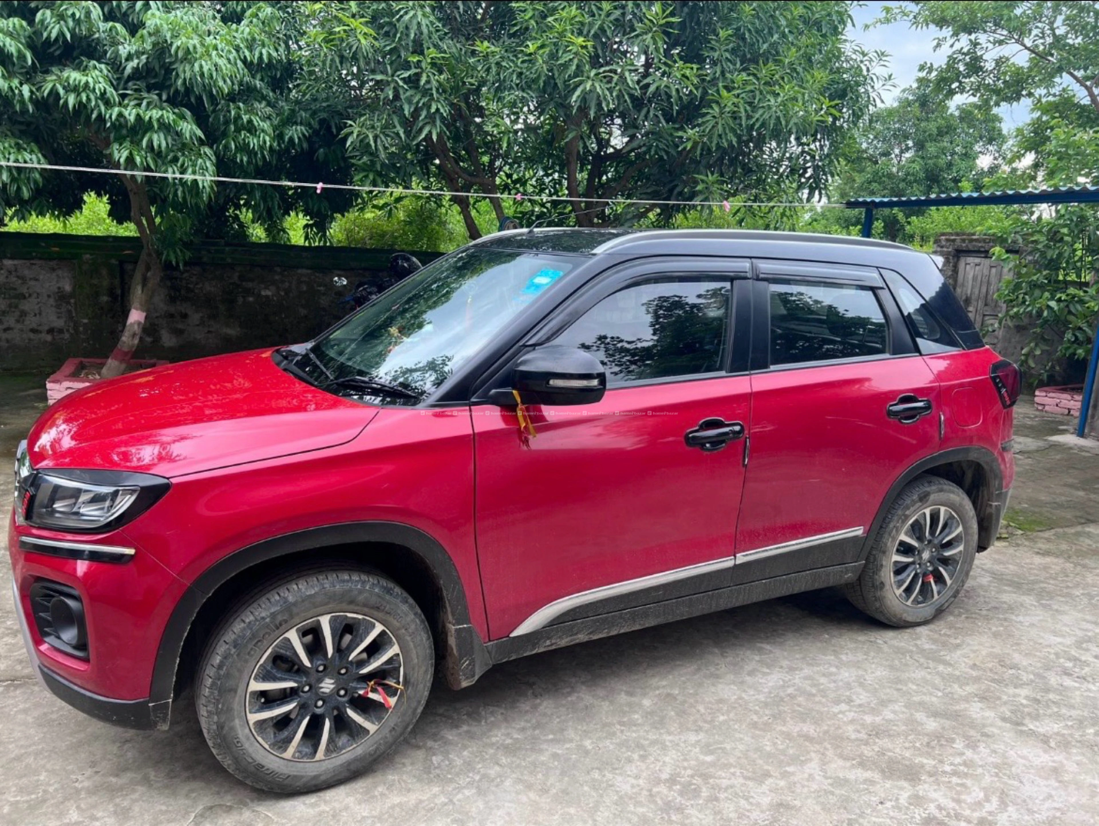 Maruti suzuki brezza zxi + 2