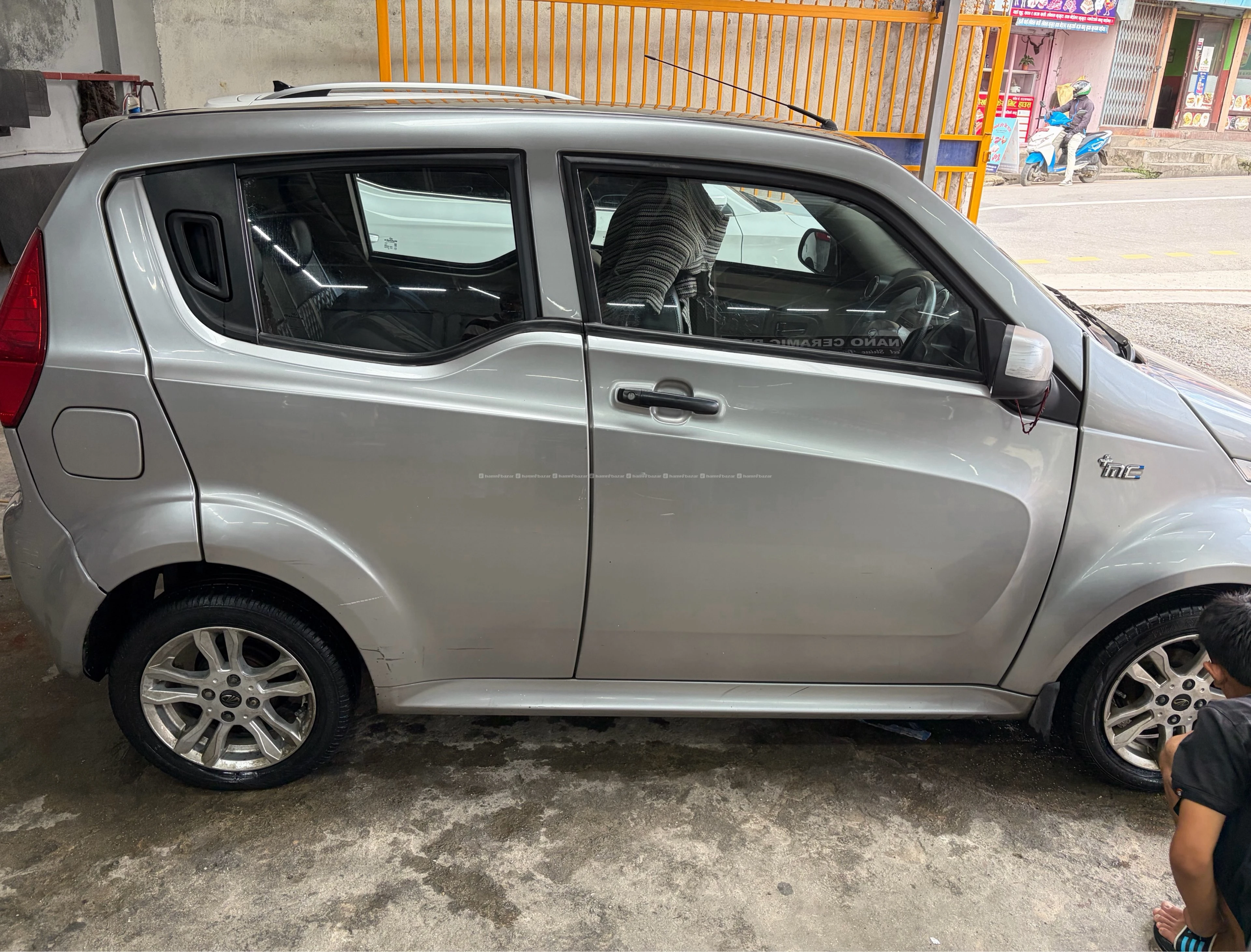 Mahindra e2O plus 4 door 2019 4