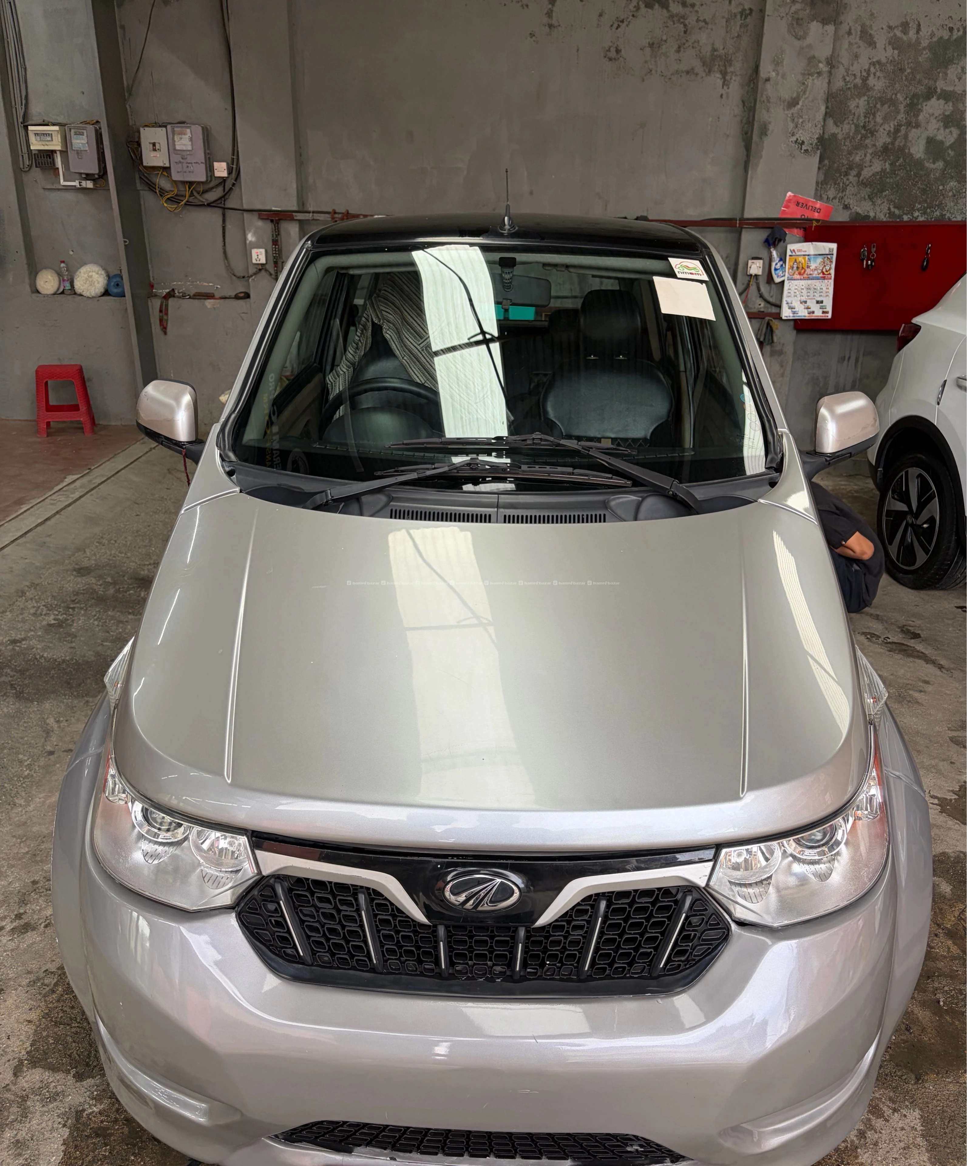 Mahindra e2O plus 4 door 2019 3