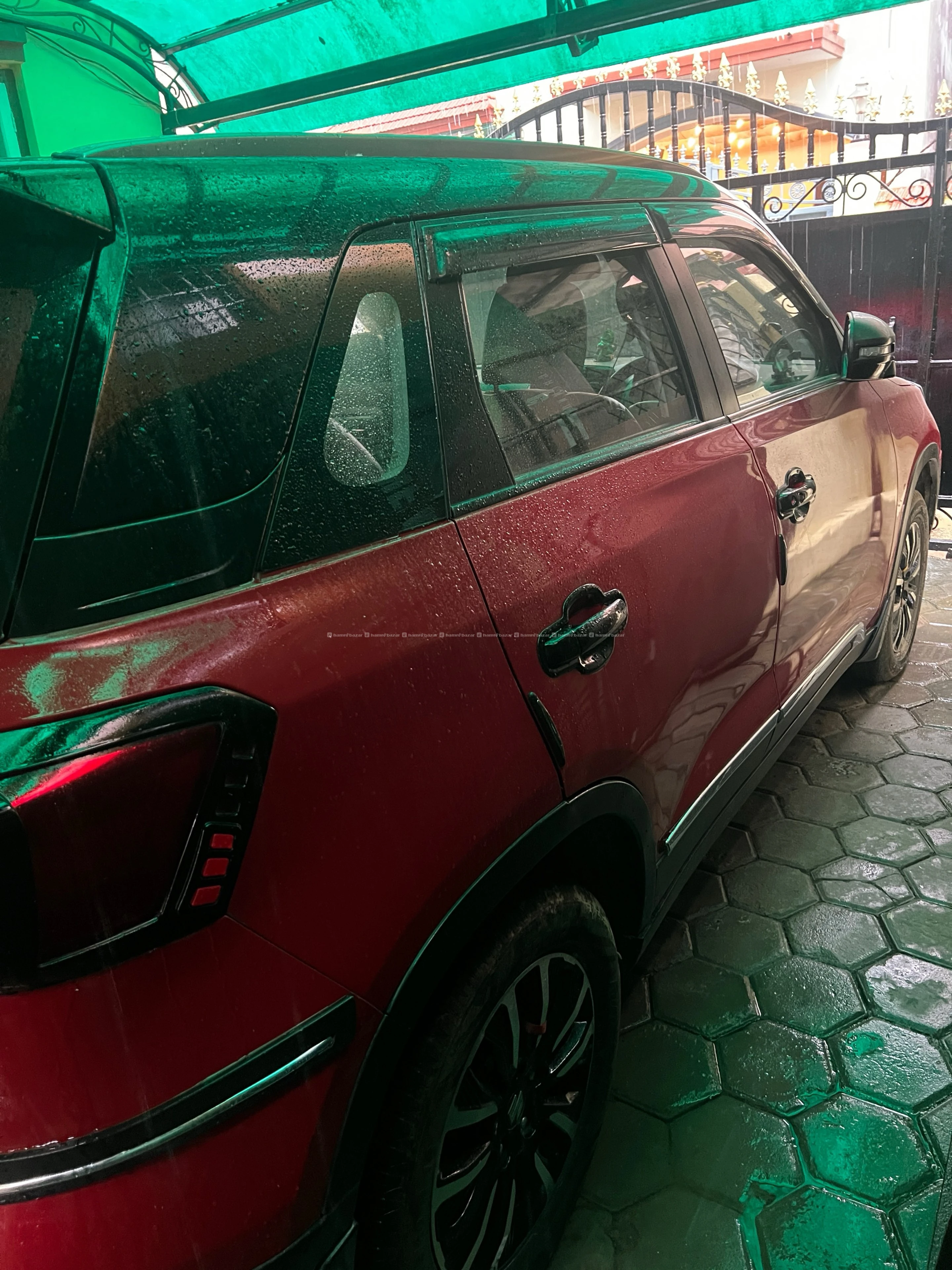 Maruti suzuki brezza zxi + 4