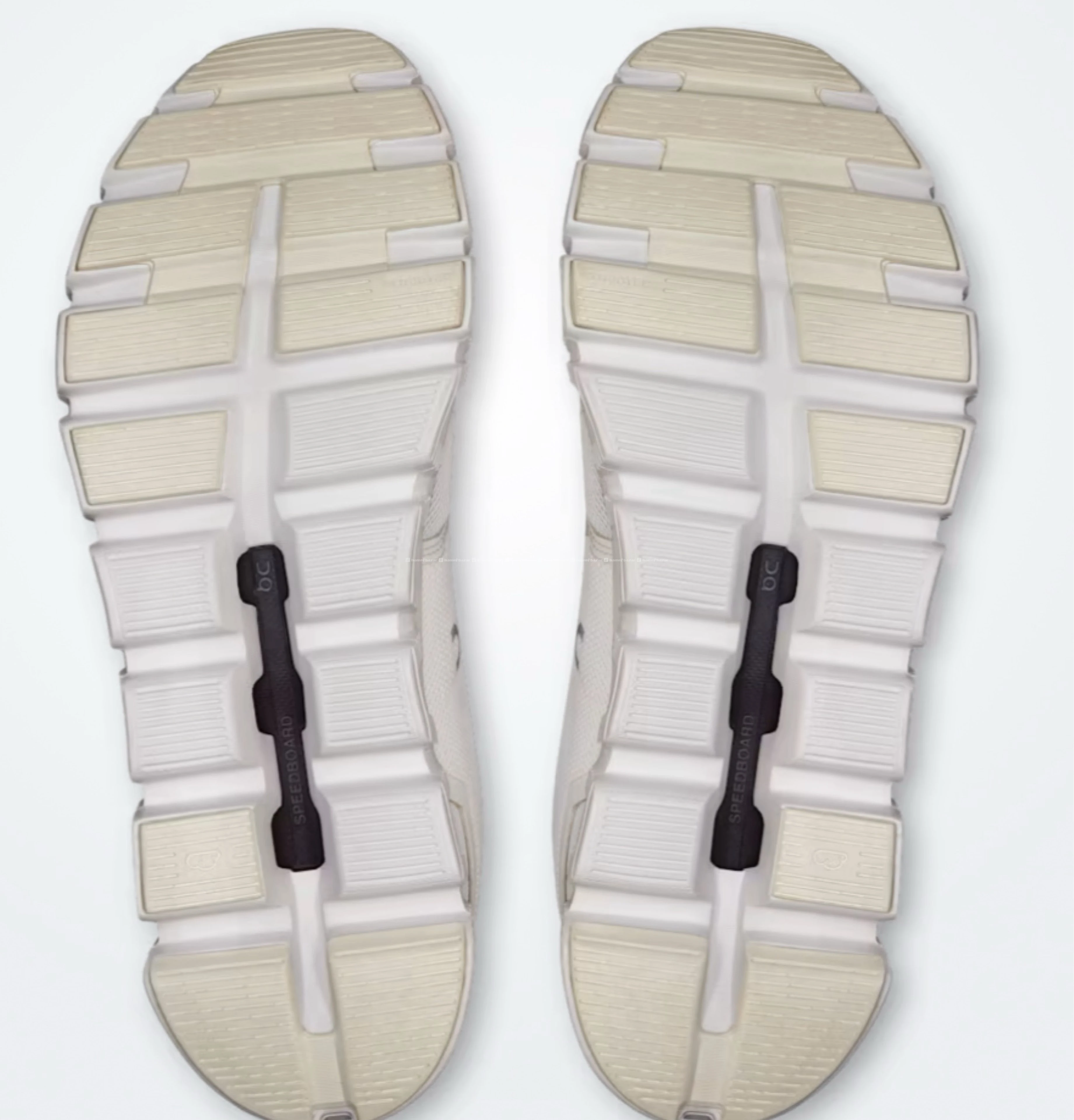 On Running Cloud 6
White Colour 3