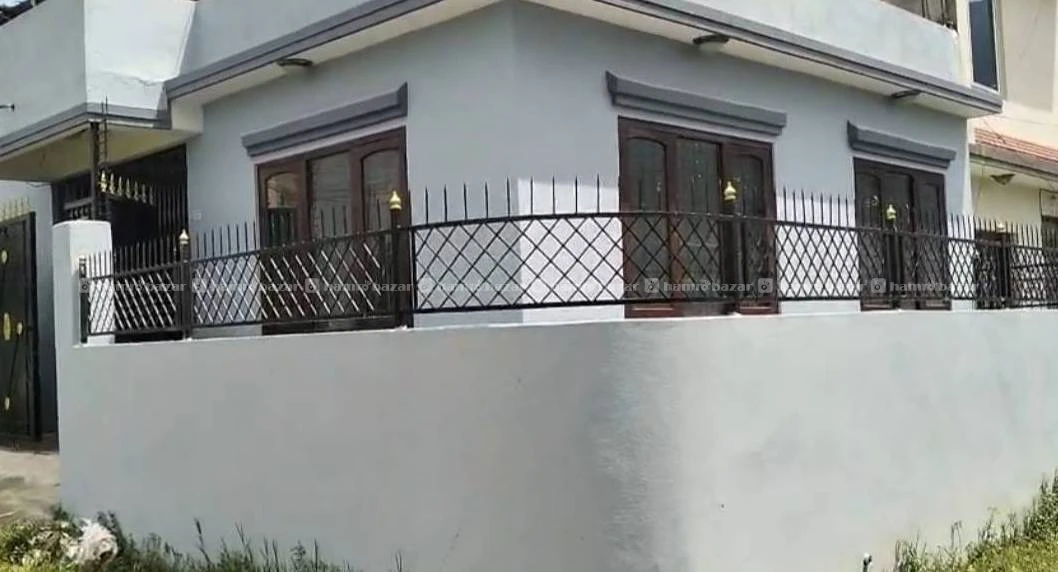 House for Sell 3