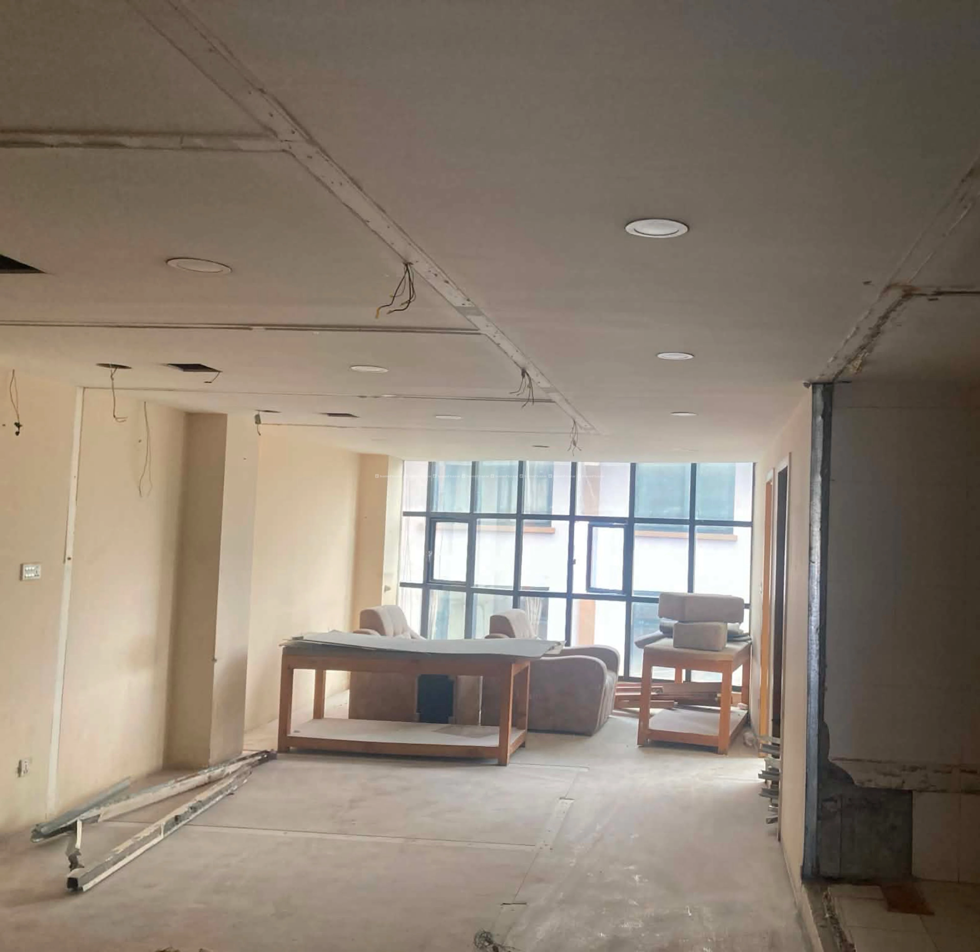 OFFICE SPACE FOR RENT AT LAZIMPAT 2