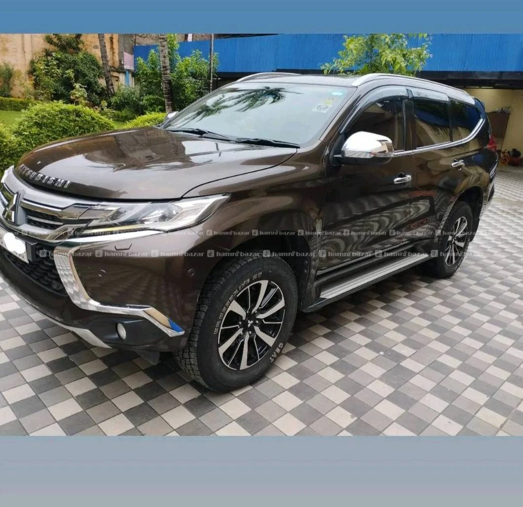 Mitsubishi Pajero Sport 2016 for sell. 2