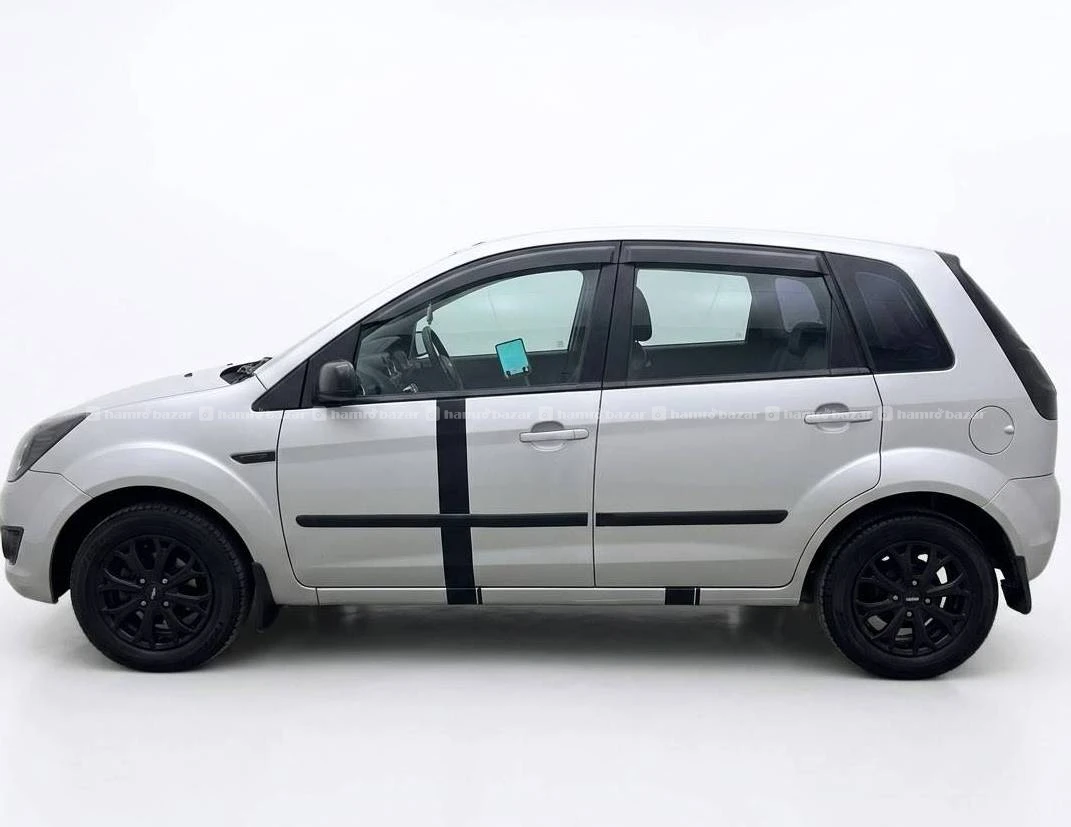 Ford Figo Titanium 4