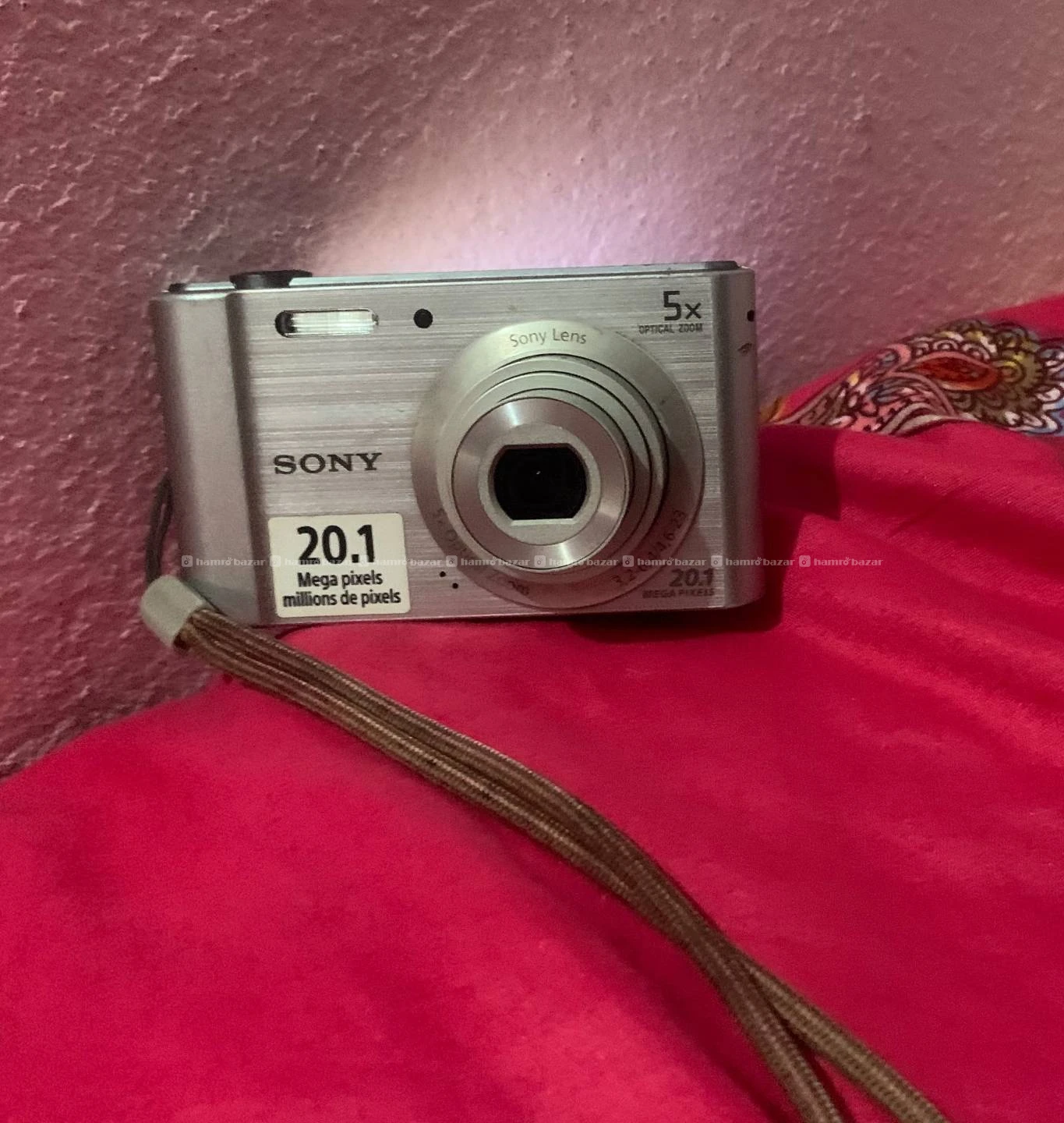 Sony Cybershot DSCW80020.1 MP with 5× optical zoom 2