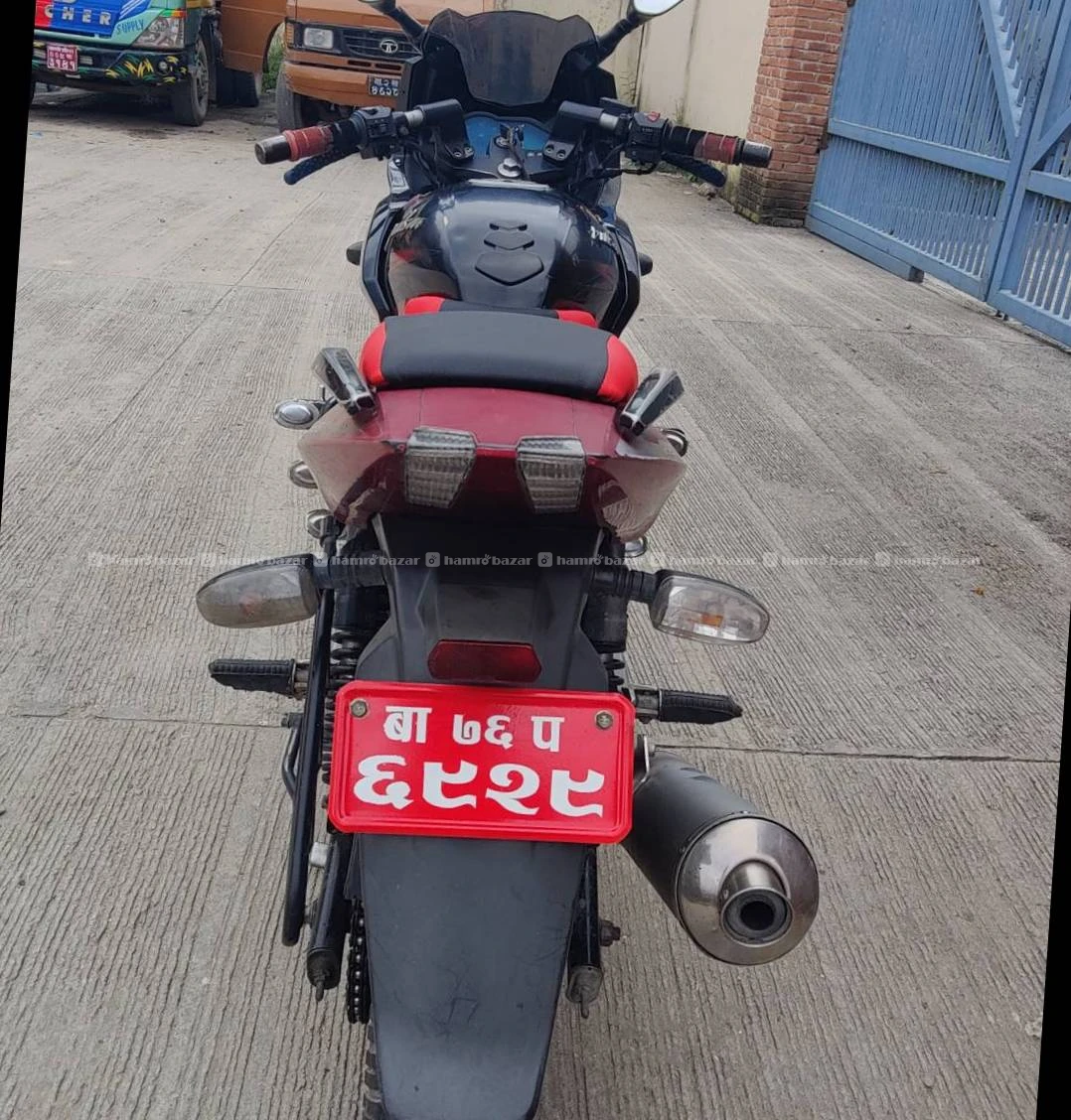 Bajaj pulsar220 sale 2
