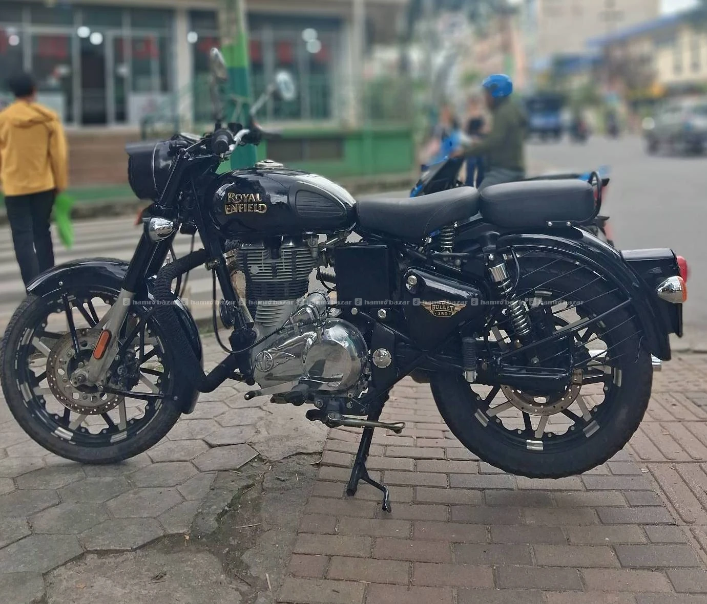 Royal Enfiled classic 350 one hand for sale 3