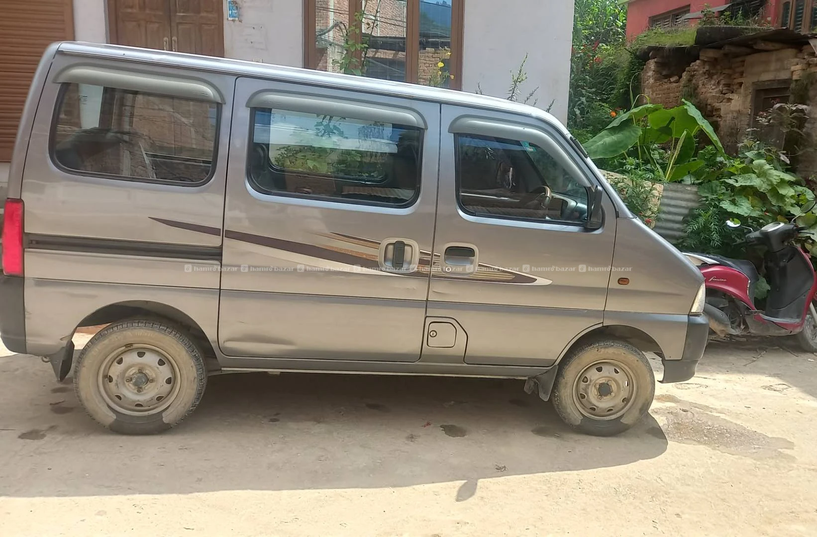 2017 Maruti Suzuki eco van 7 seater 4