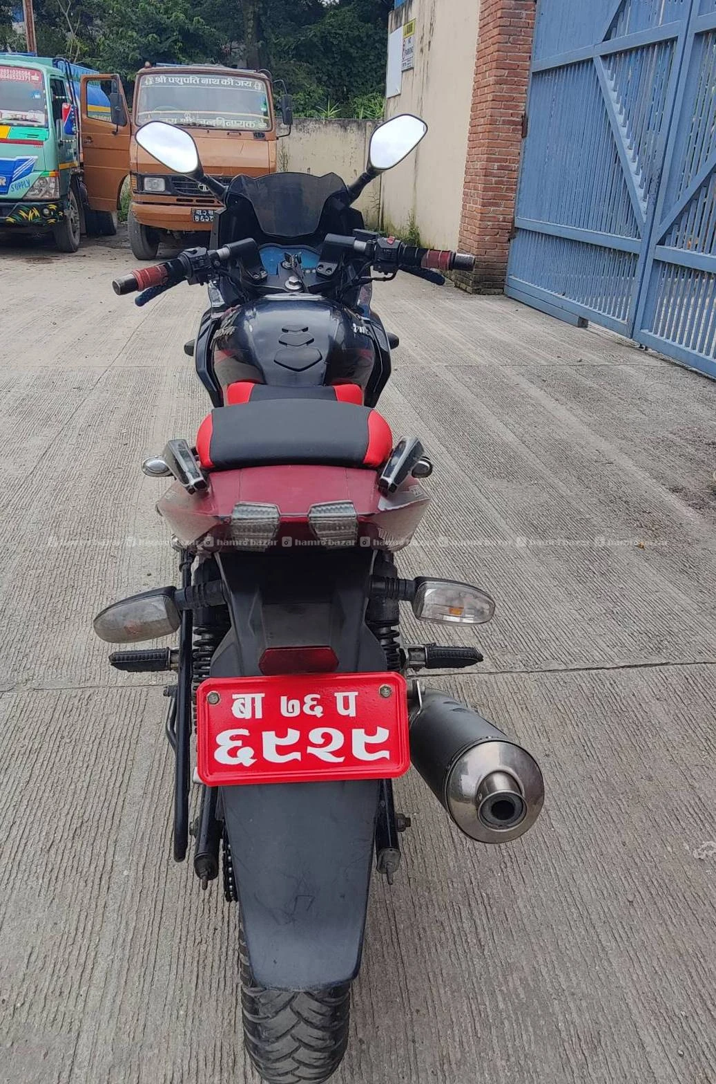 Bajaj pulsar220 sale 3