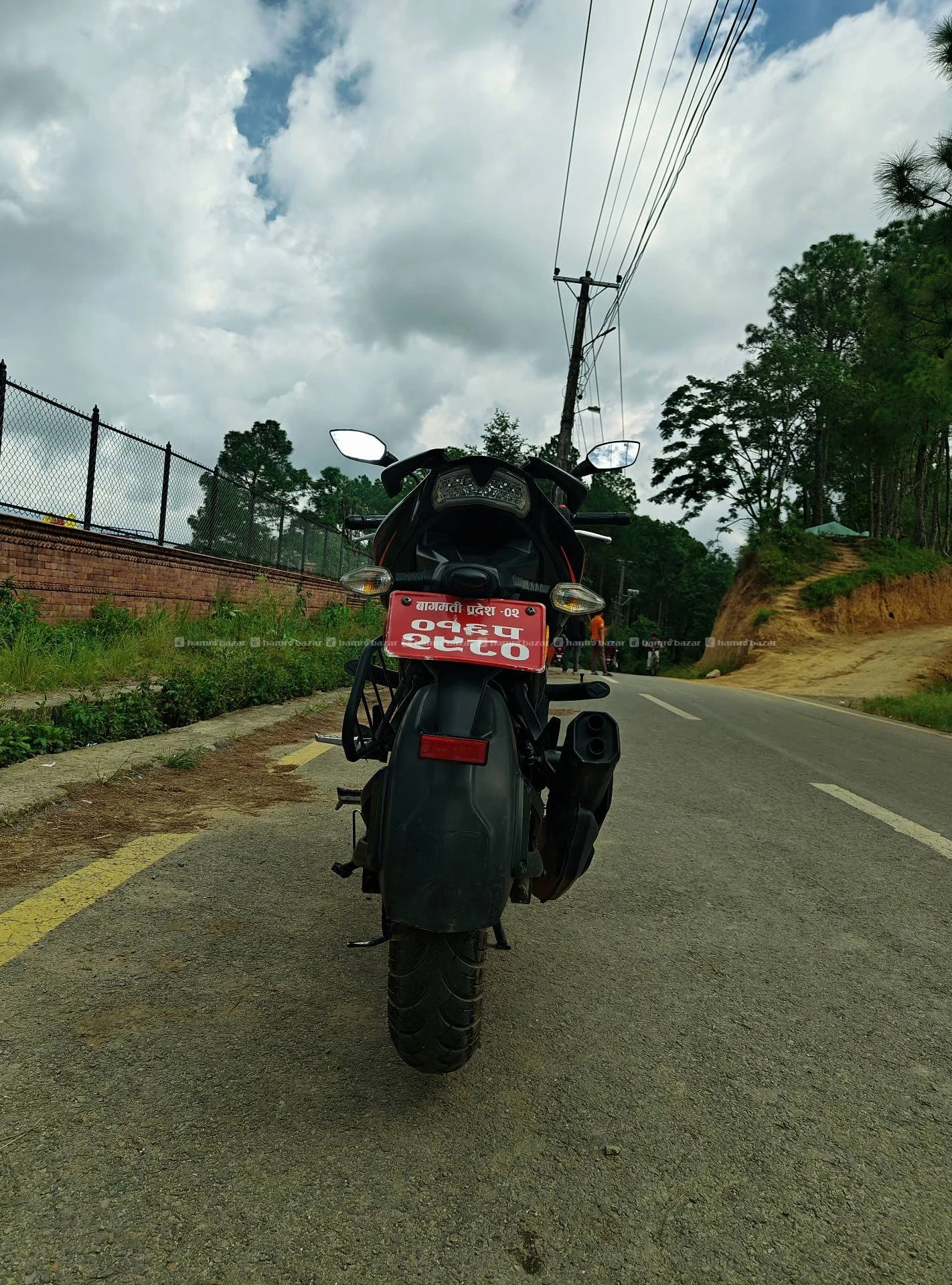Apache rtr 200 4v 4