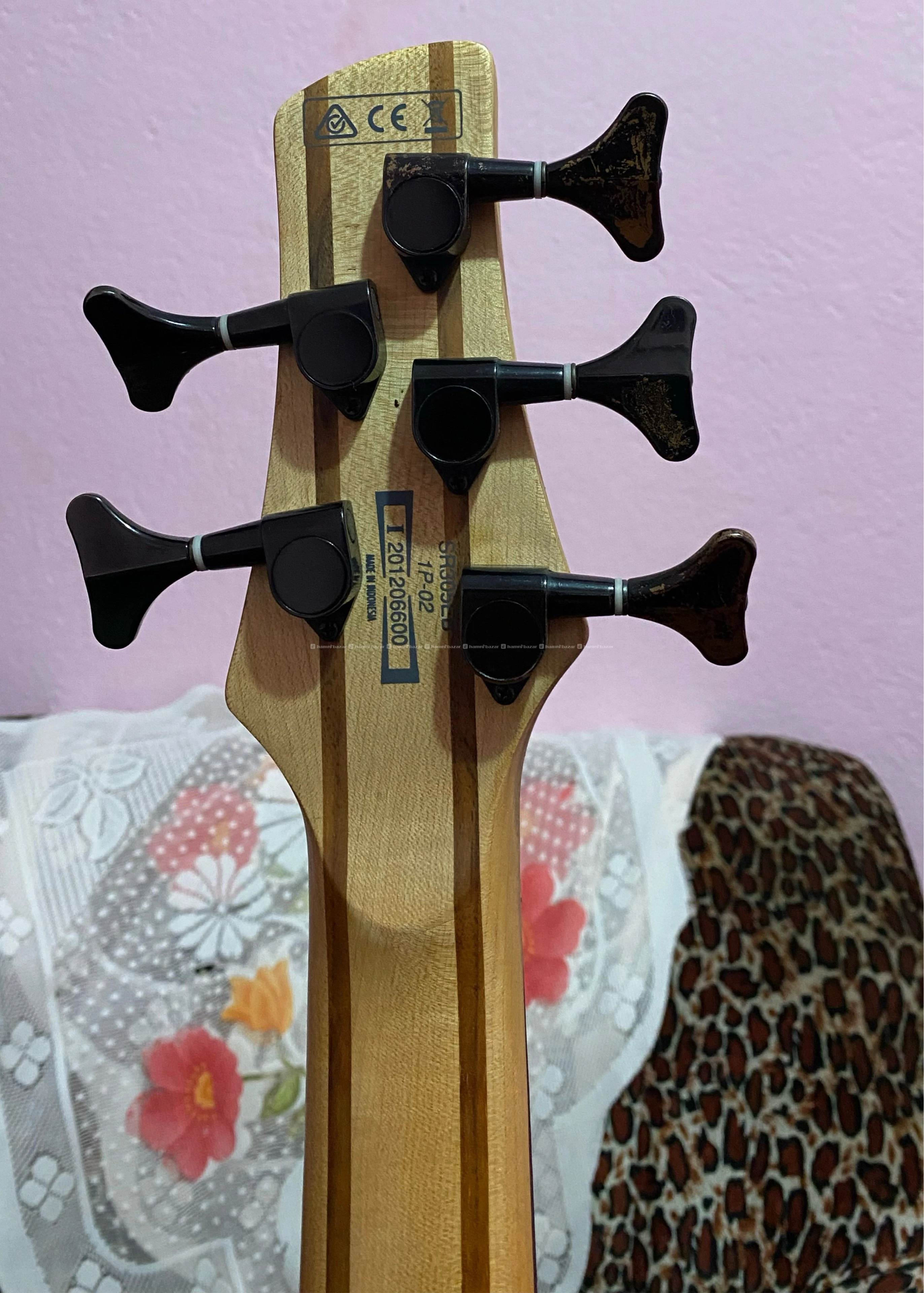 Ibanez soundgear(sr 305eb wk) 2