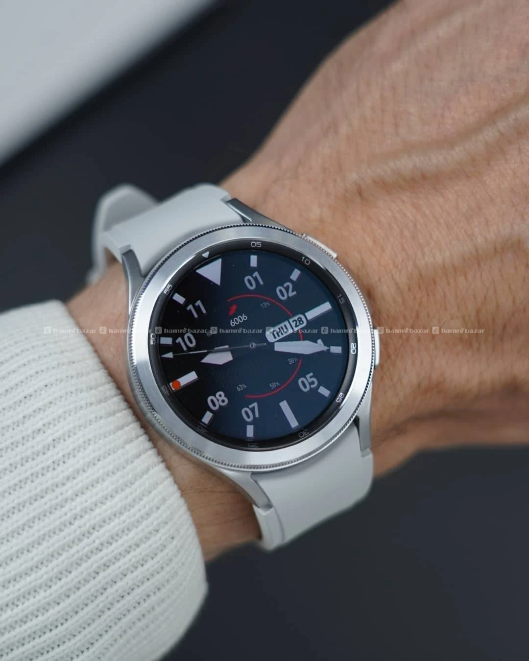 Samsung Galaxy Watch4 Classic (42mm) - Silver 2