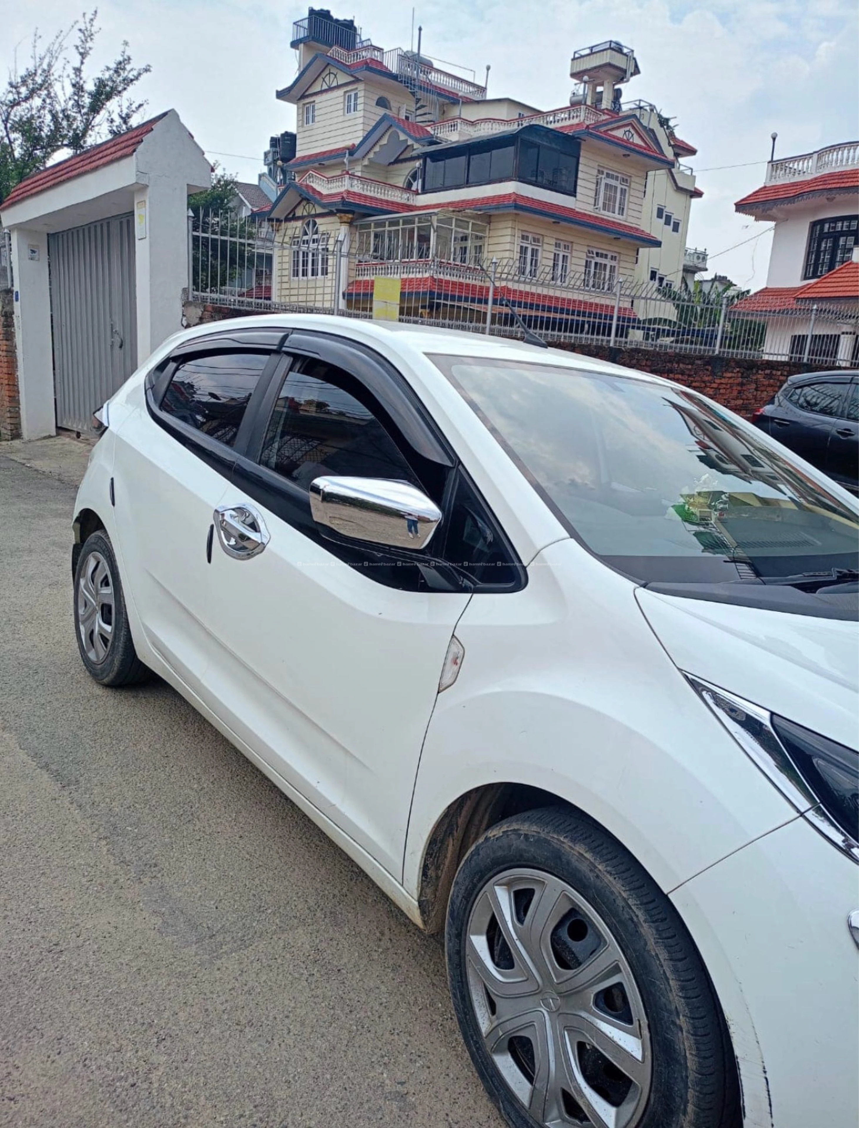 Single hand 2021 model petrol car for sale 4