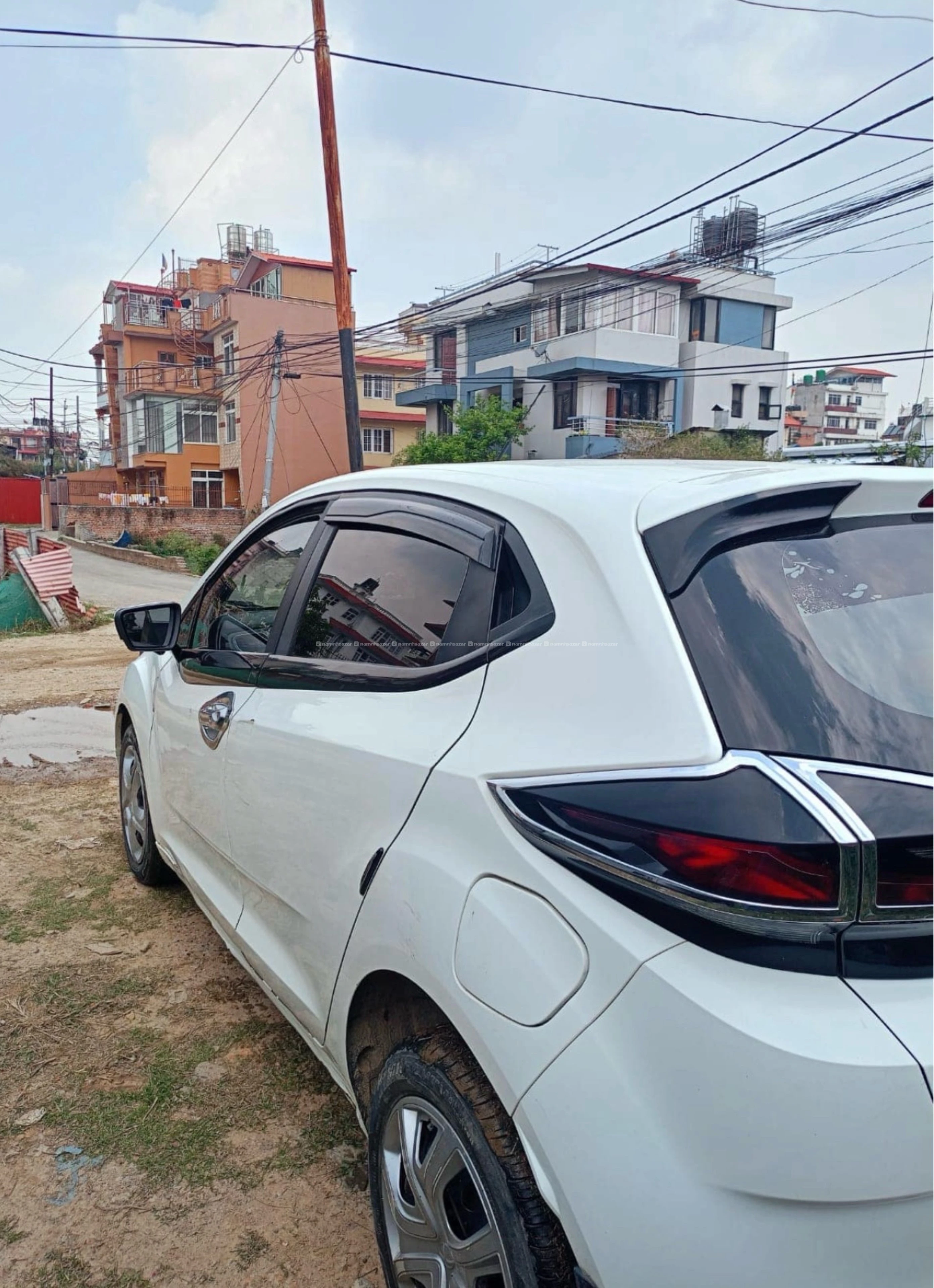 Single hand 2021 model petrol car for sale 3