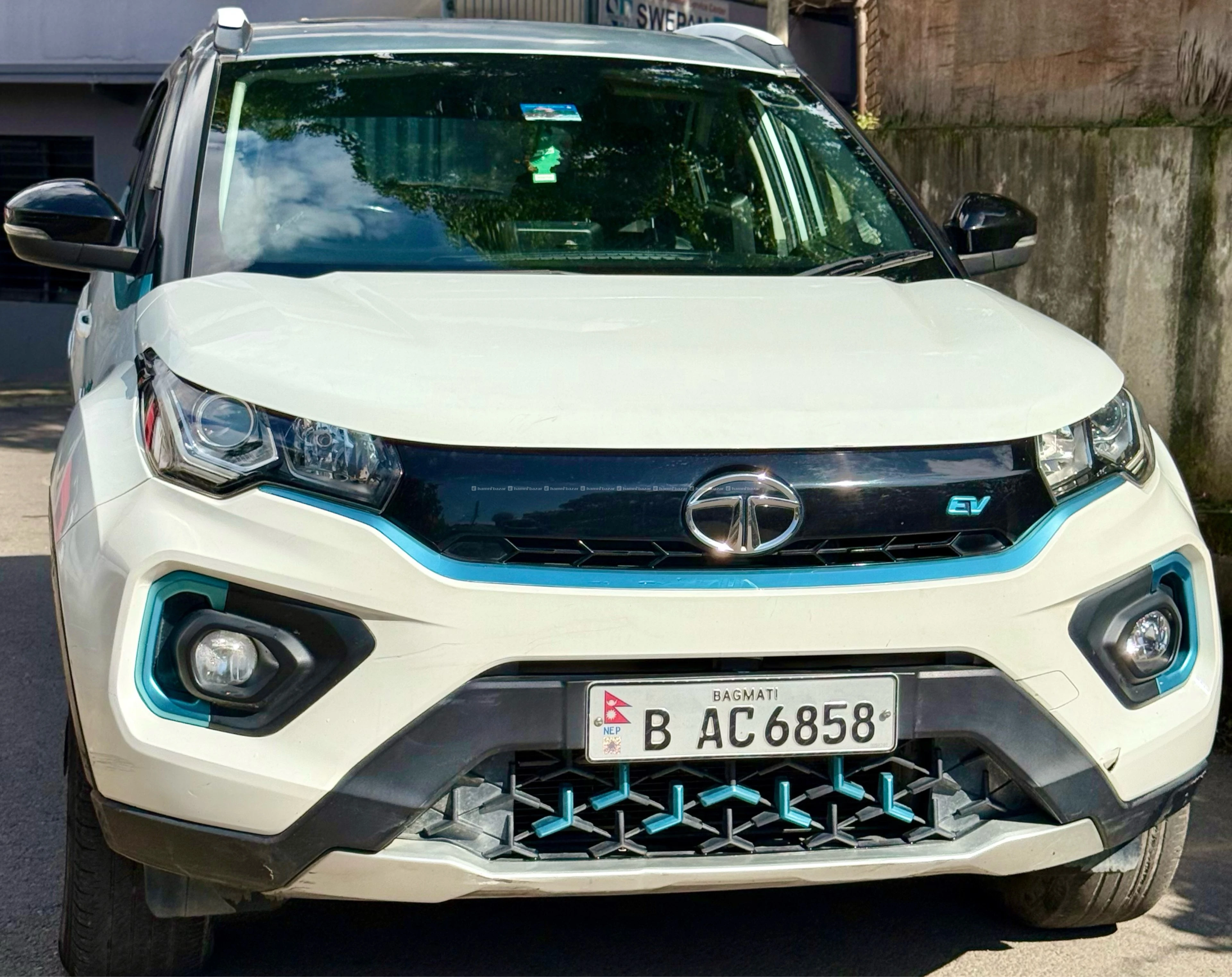 Tata Nexon xz+ 2022 model with sunroof on sell 2