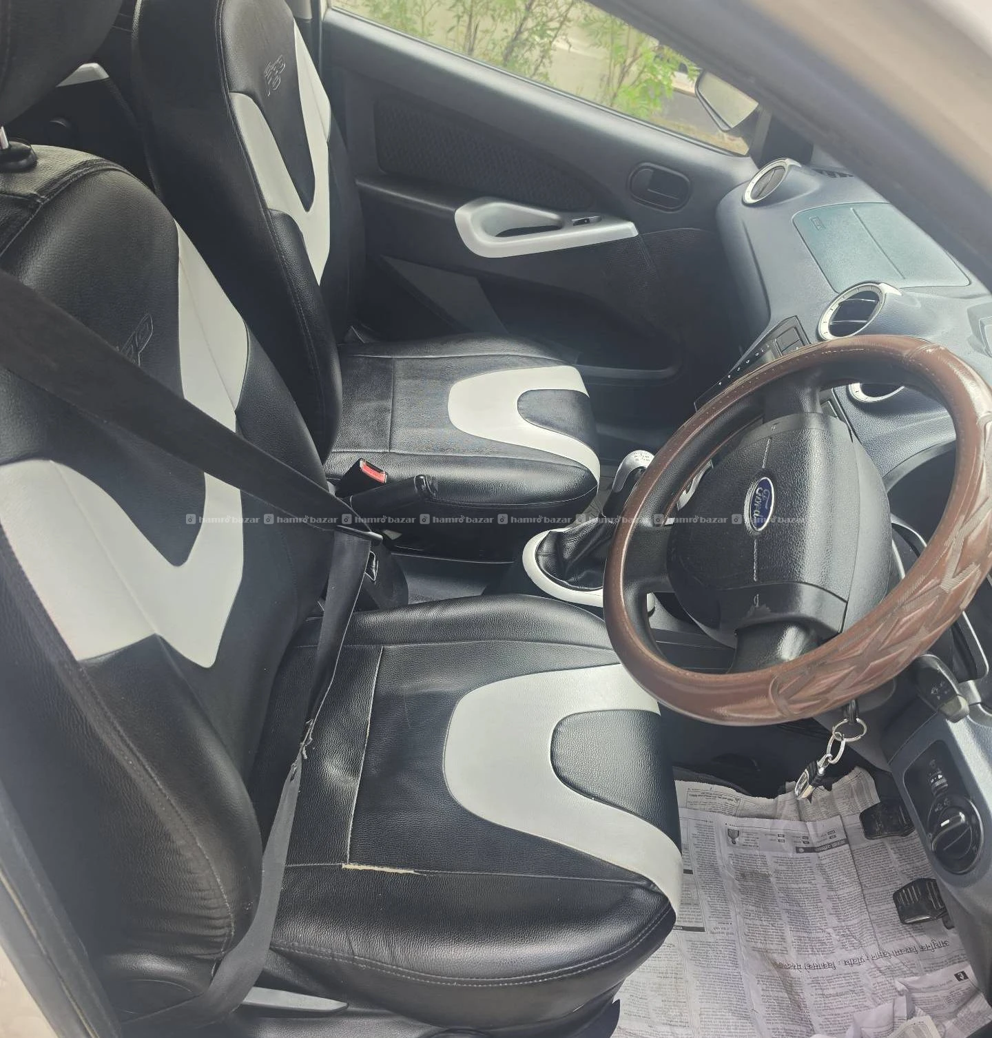 FORD FIGO TITANIUM 2014 MODEL URGENTSALE9851158478 8
