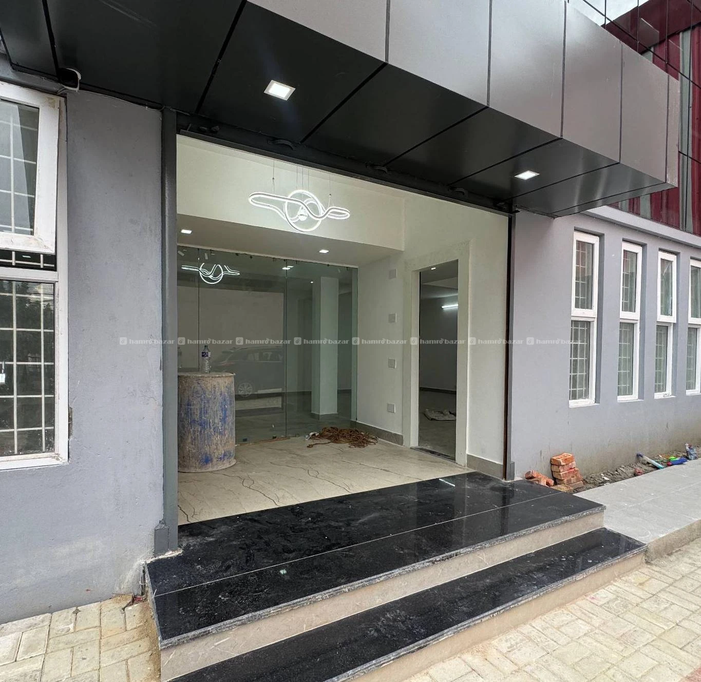 🚛Prime commercial space rent at Satdobato🚨 4