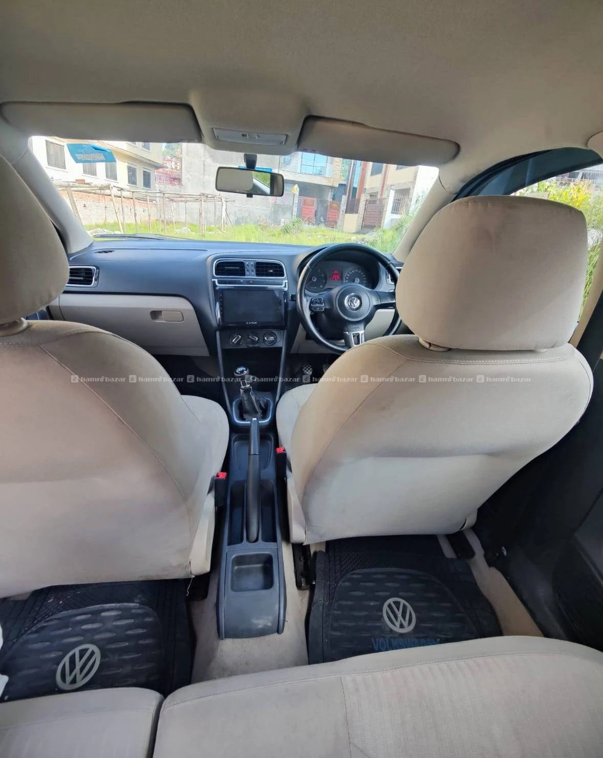 Volkswagen Polo Highline 1.6 full option 4