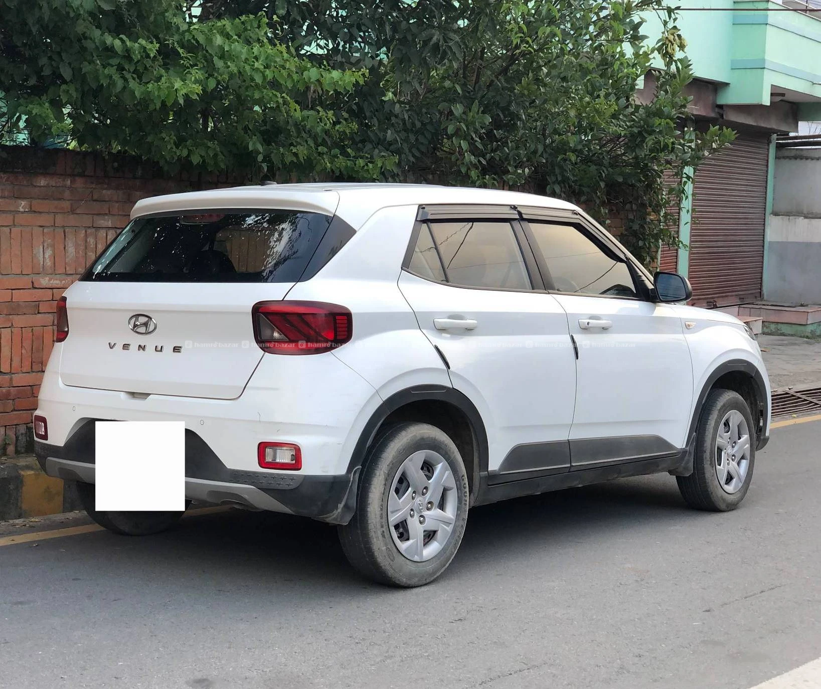 Single handed Hyundai Venue E 2021 on sale 5
