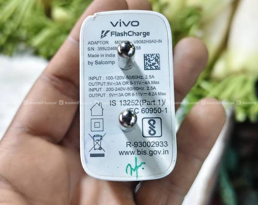 Vivo v70 8/256 GB bt 100
Original charger 90 Watt 4