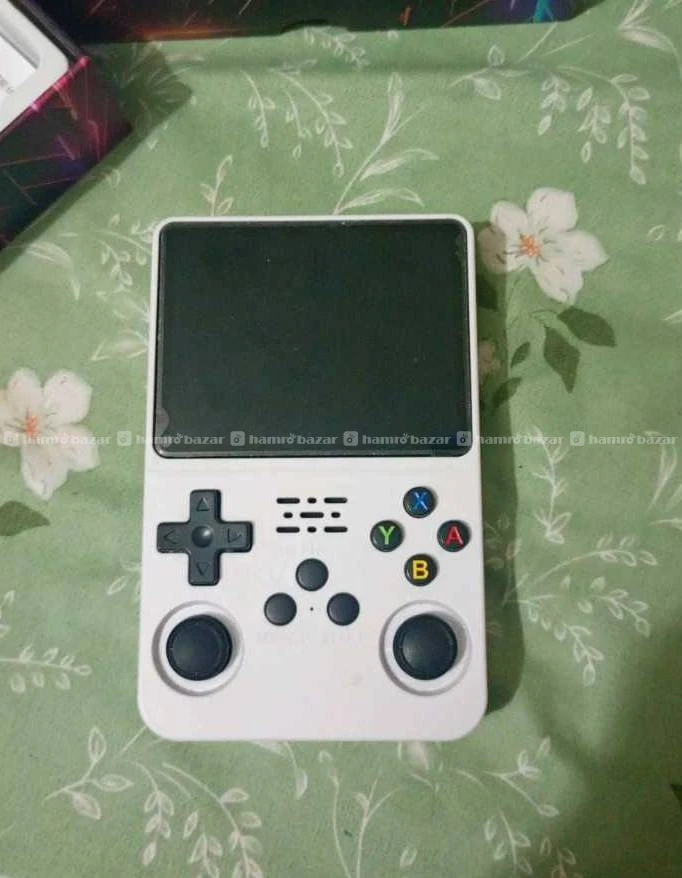 Gaming console r36s 2