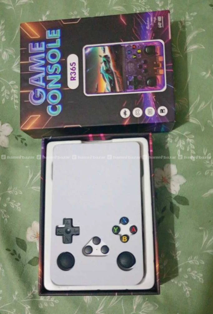 Gaming console r36s 3