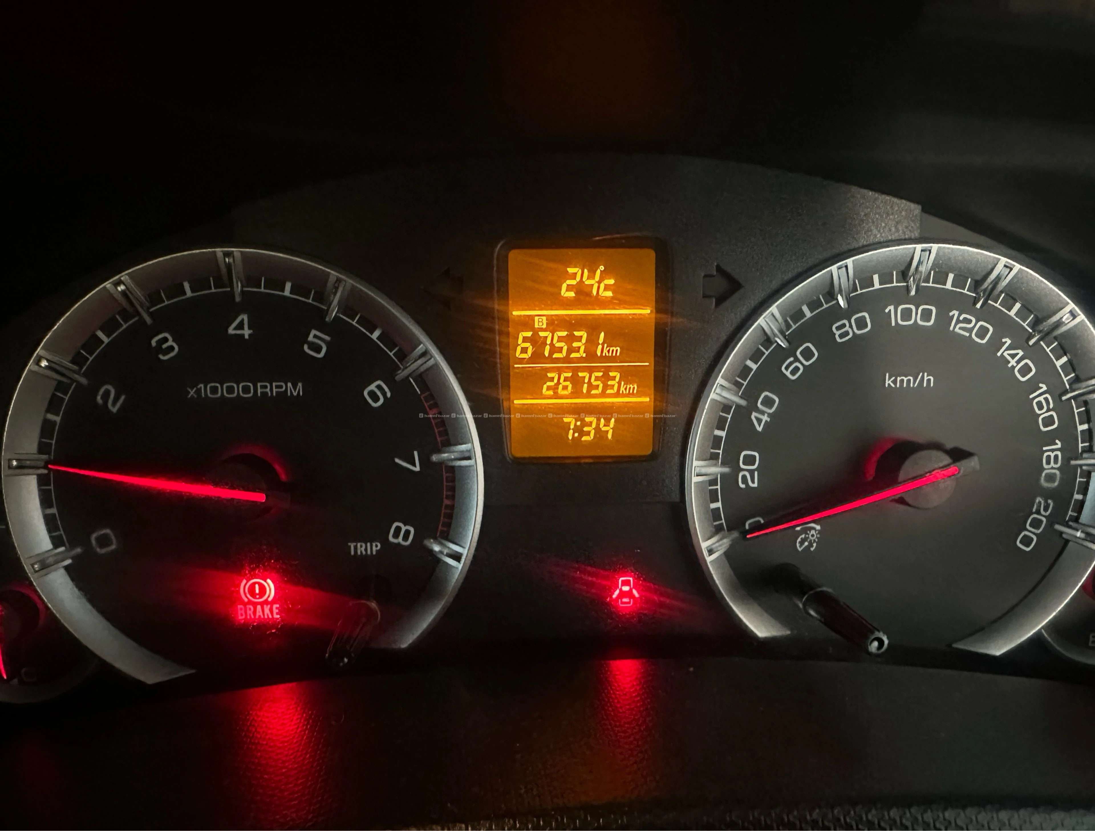 Suzuki swift zxi 2017 3