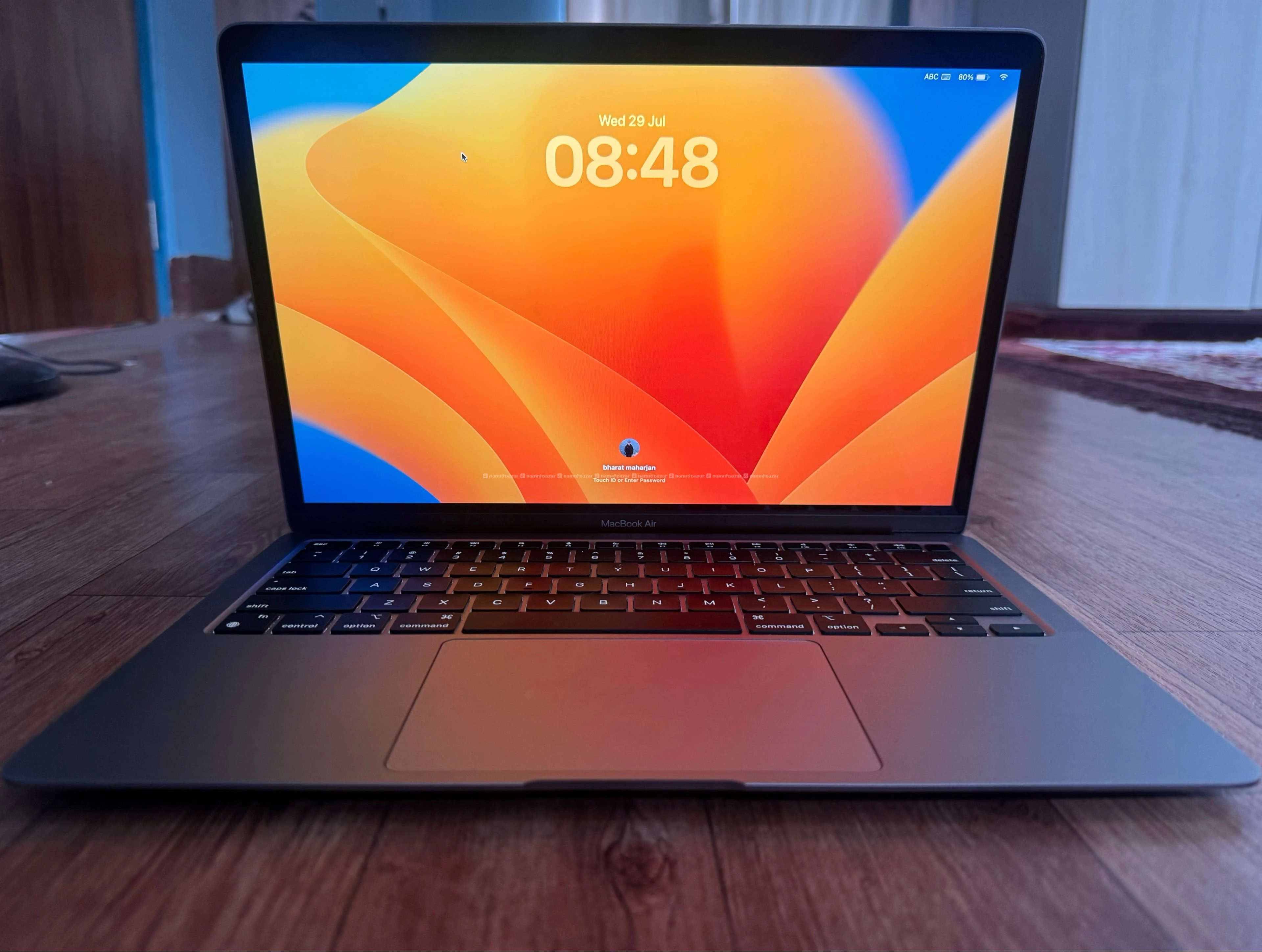 Macbook air m1 - brand newlike condition 3