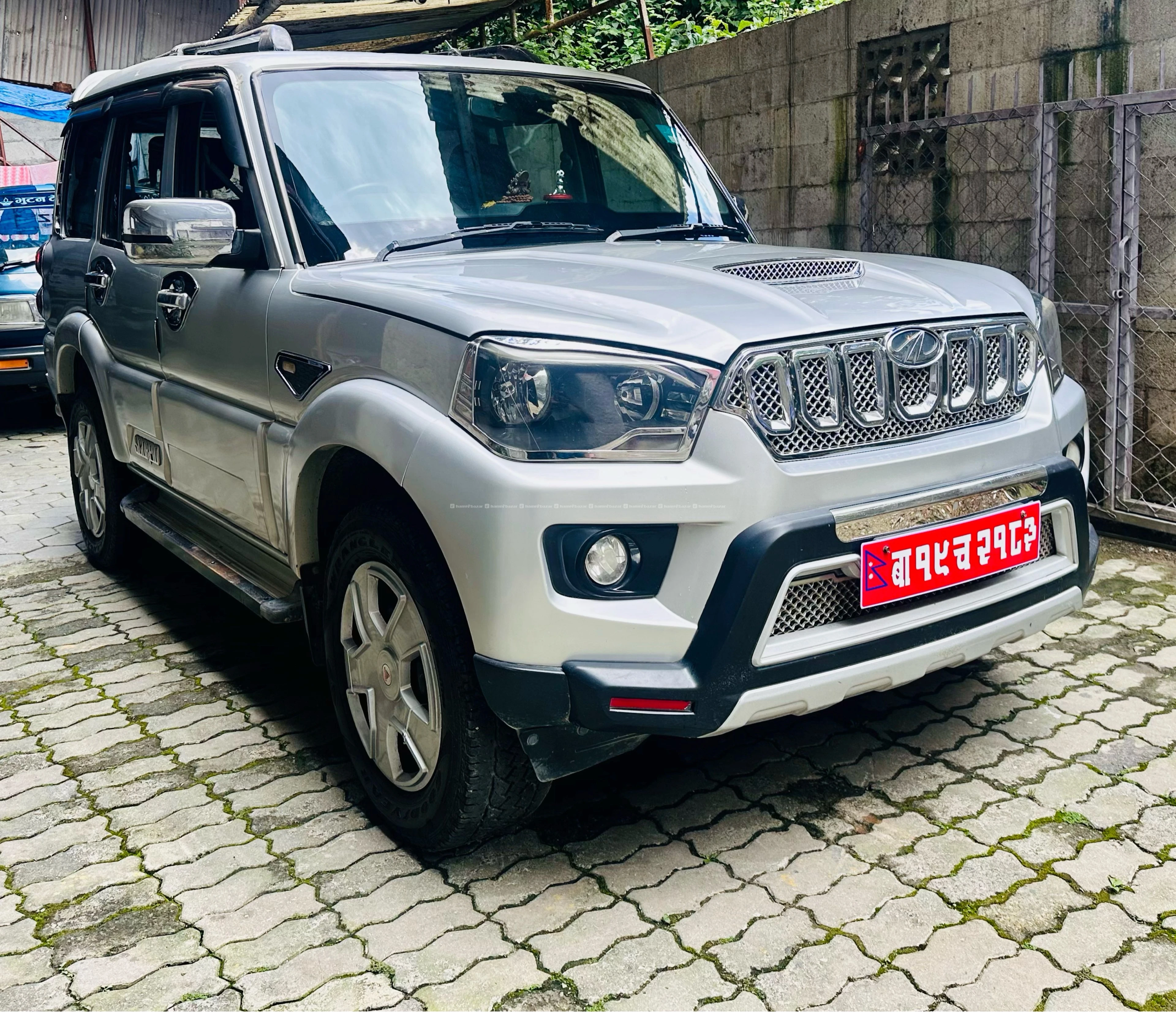 Mahindra Scorpio s4 Single hand 2018 4