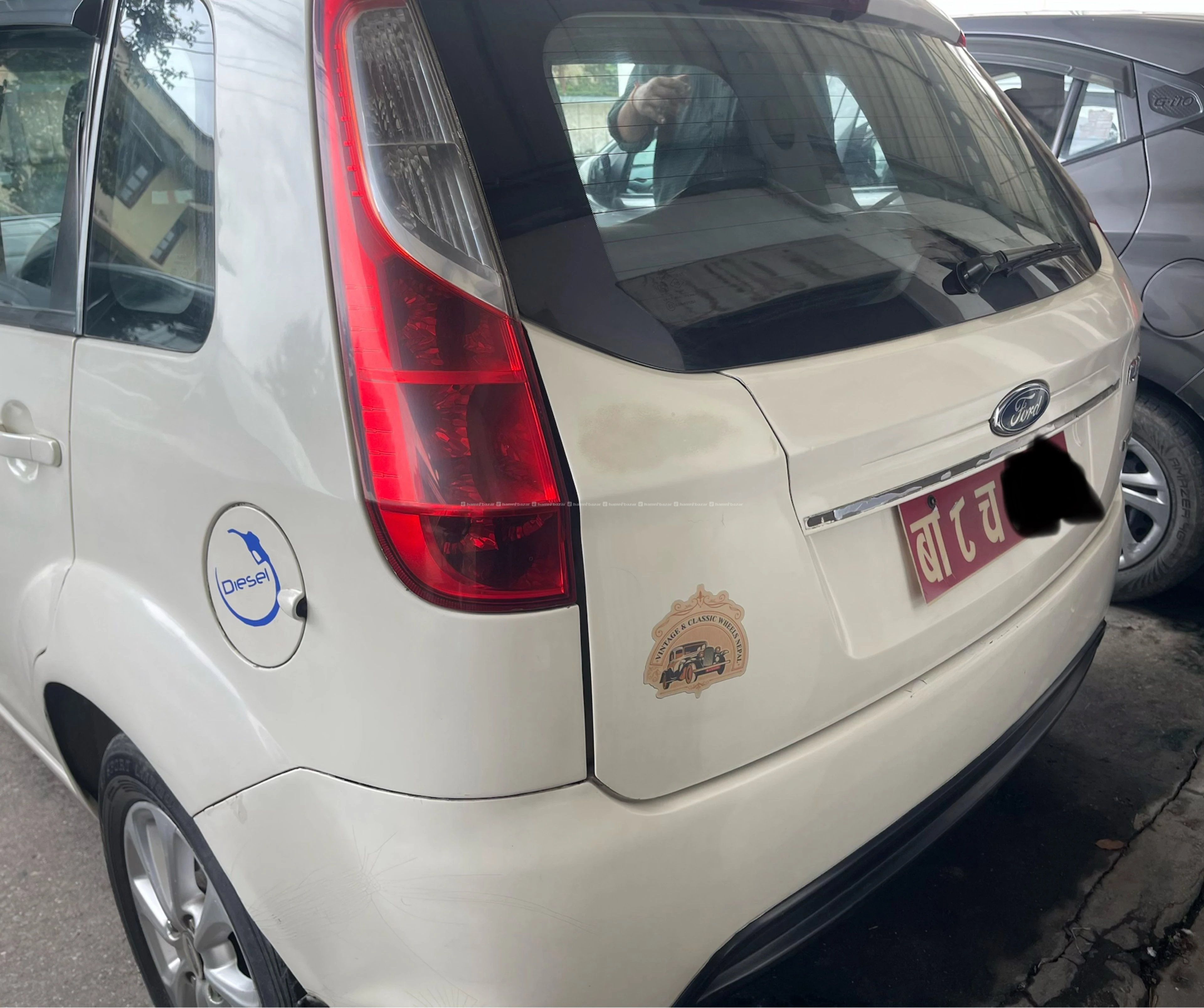 ford figo 1.4 titanium / white / 2010 5