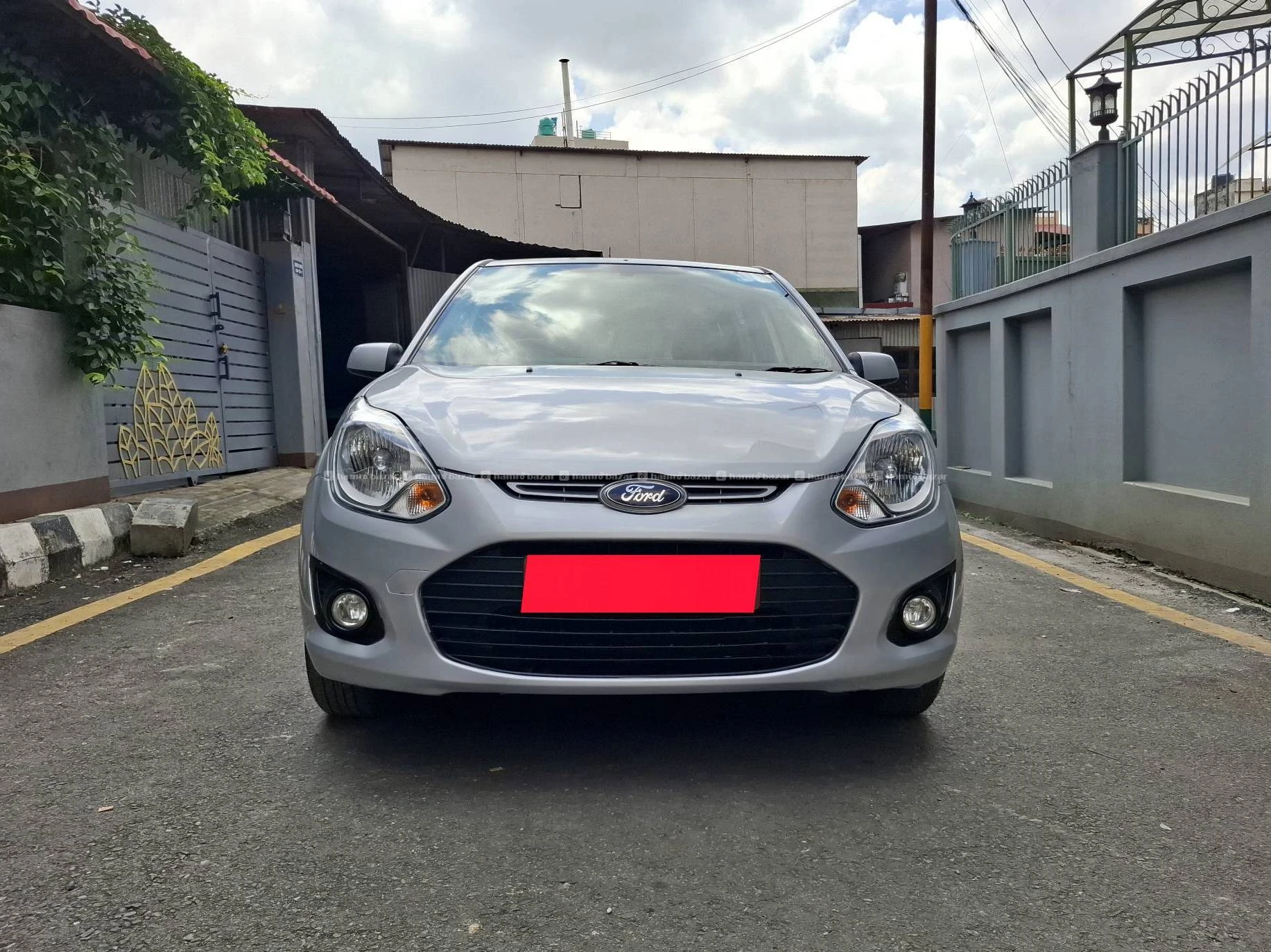 Single Hand Ford Figo Exi 2013 model 6