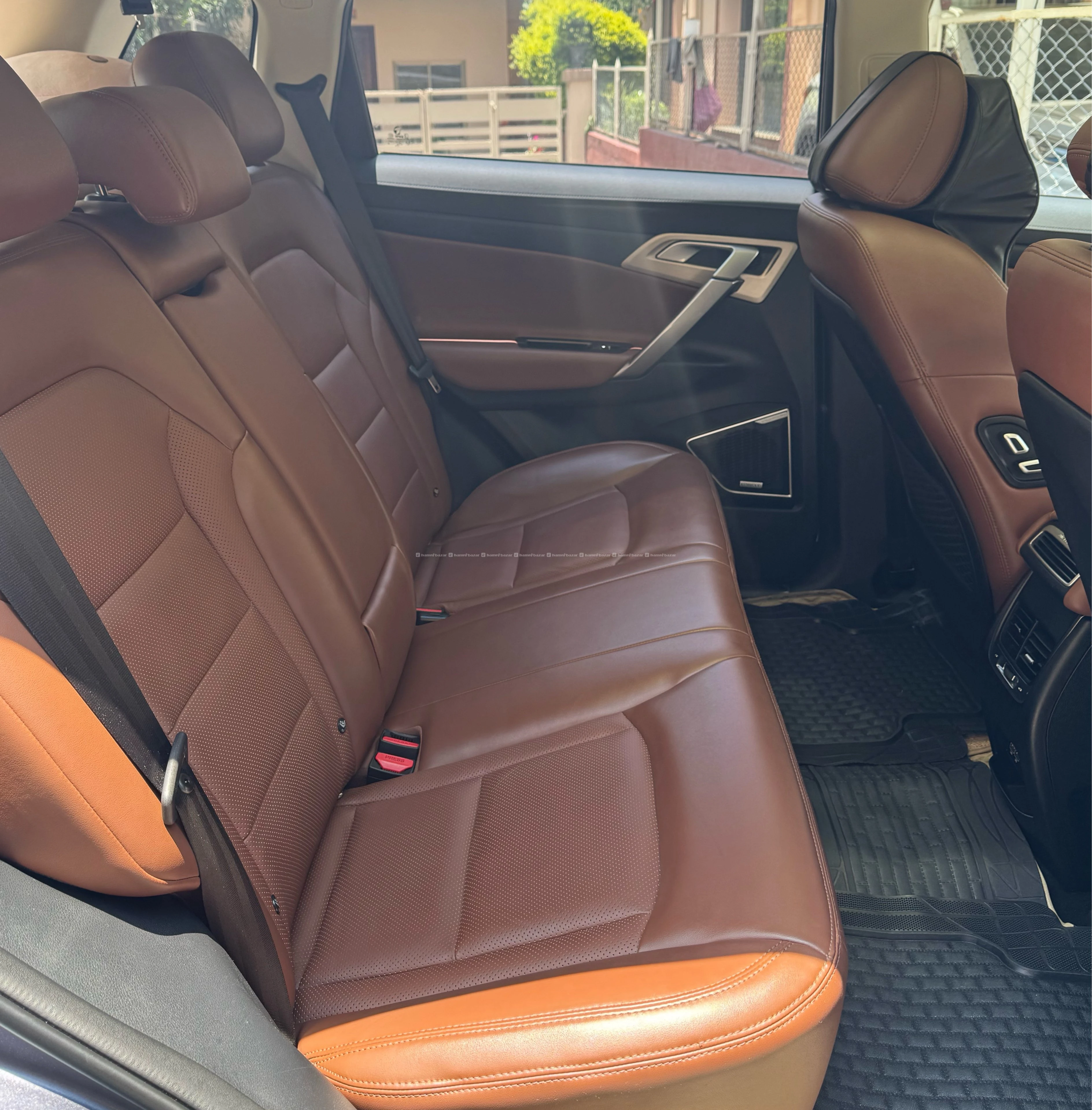 PROTON X70 Premium 6