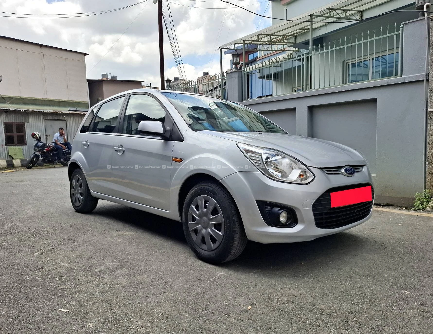 Single Hand Ford Figo Exi 2013 model 4