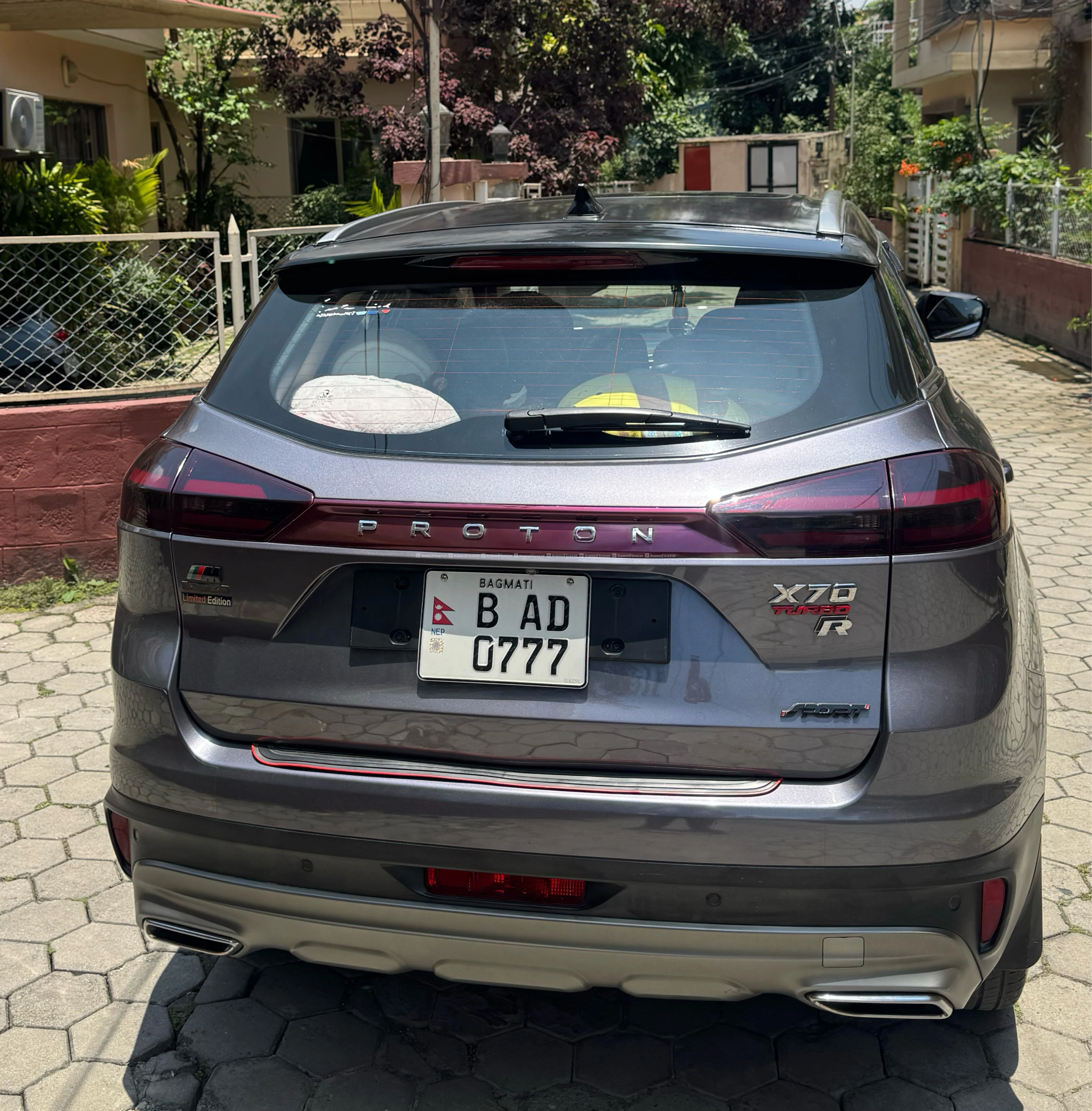 PROTON X70 Premium 4