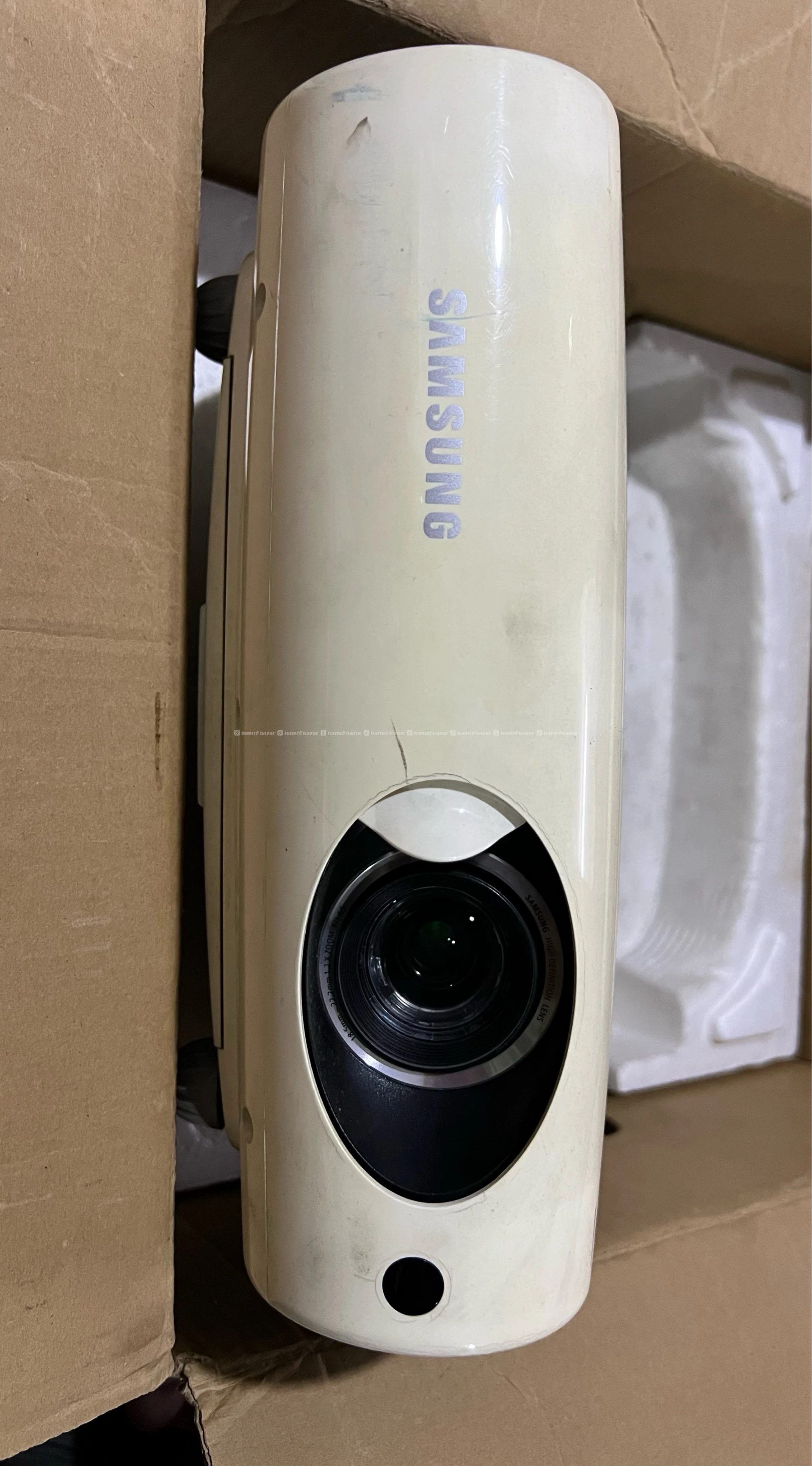Samsung XGA LCD data projector 8