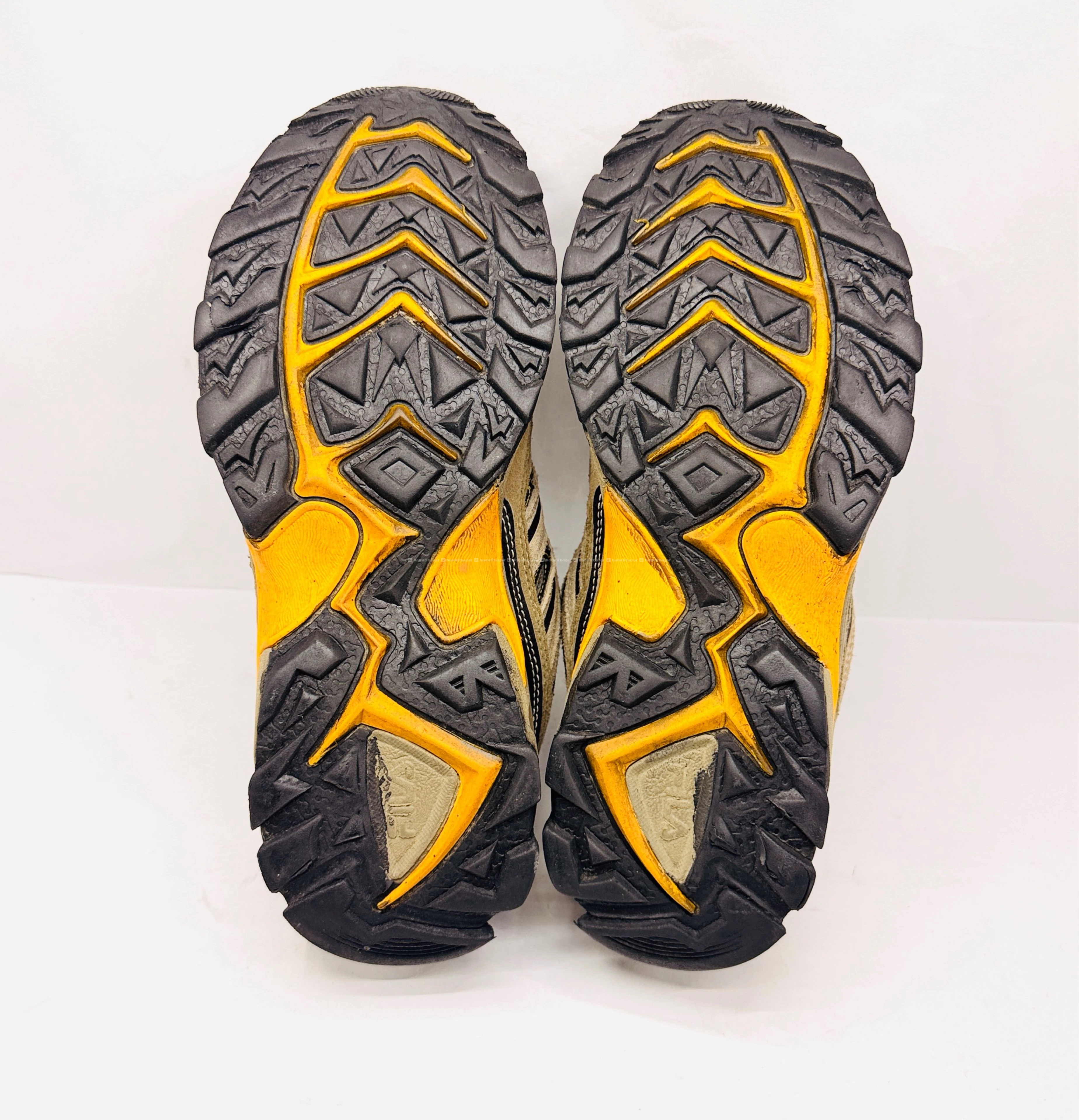 FILA MENS HIKING SHOES 5