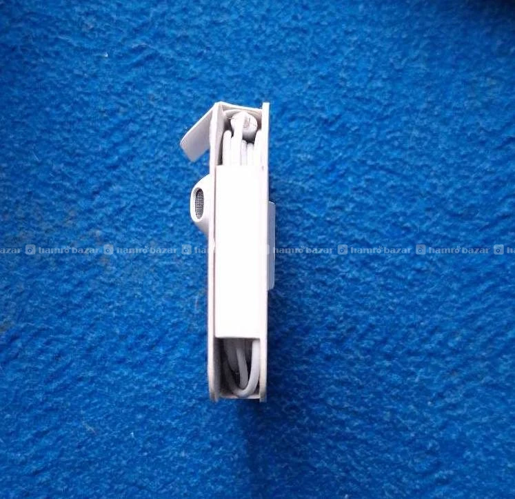 Apple lightning earphones original 3