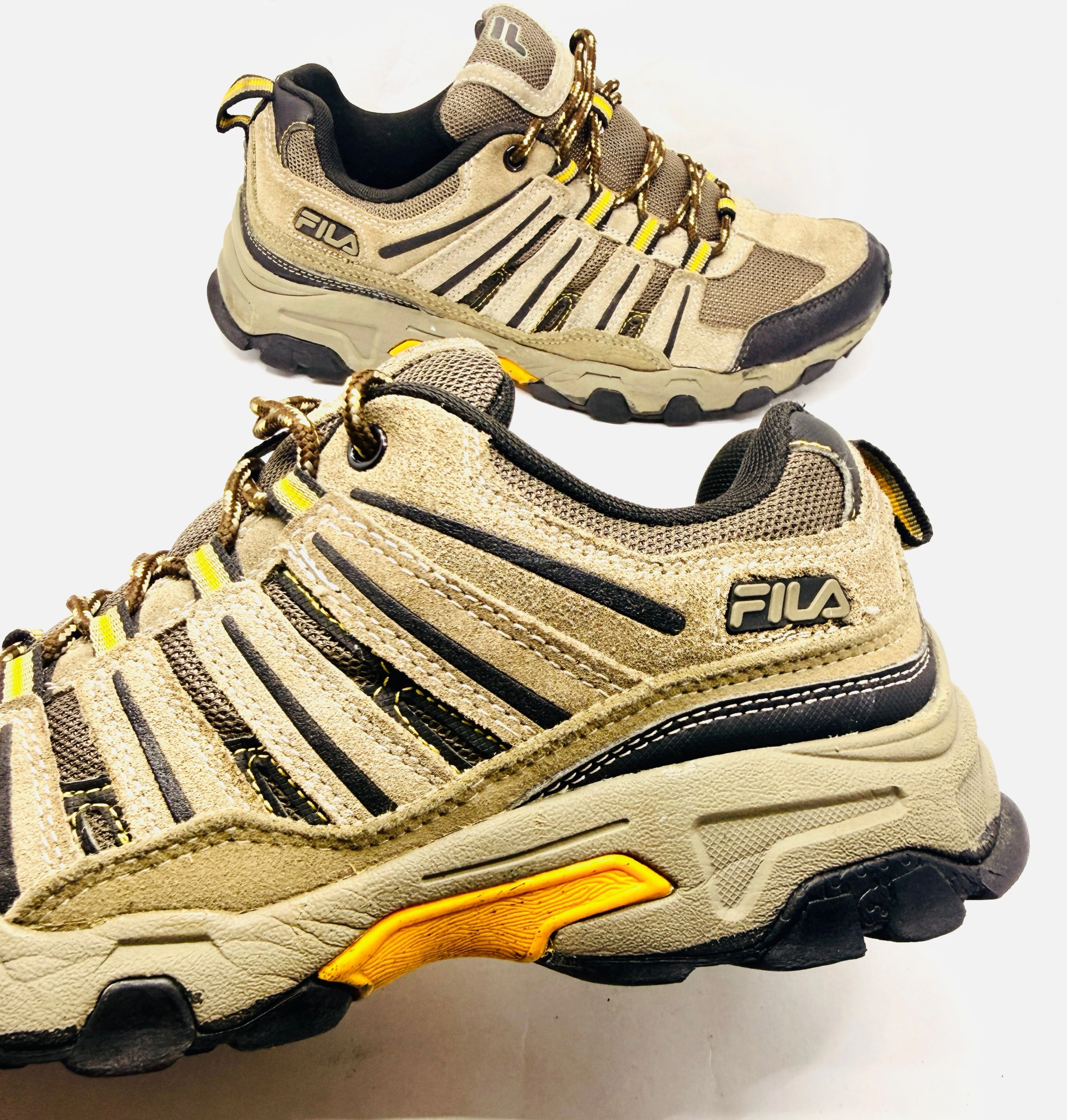 FILA MENS HIKING SHOES 6