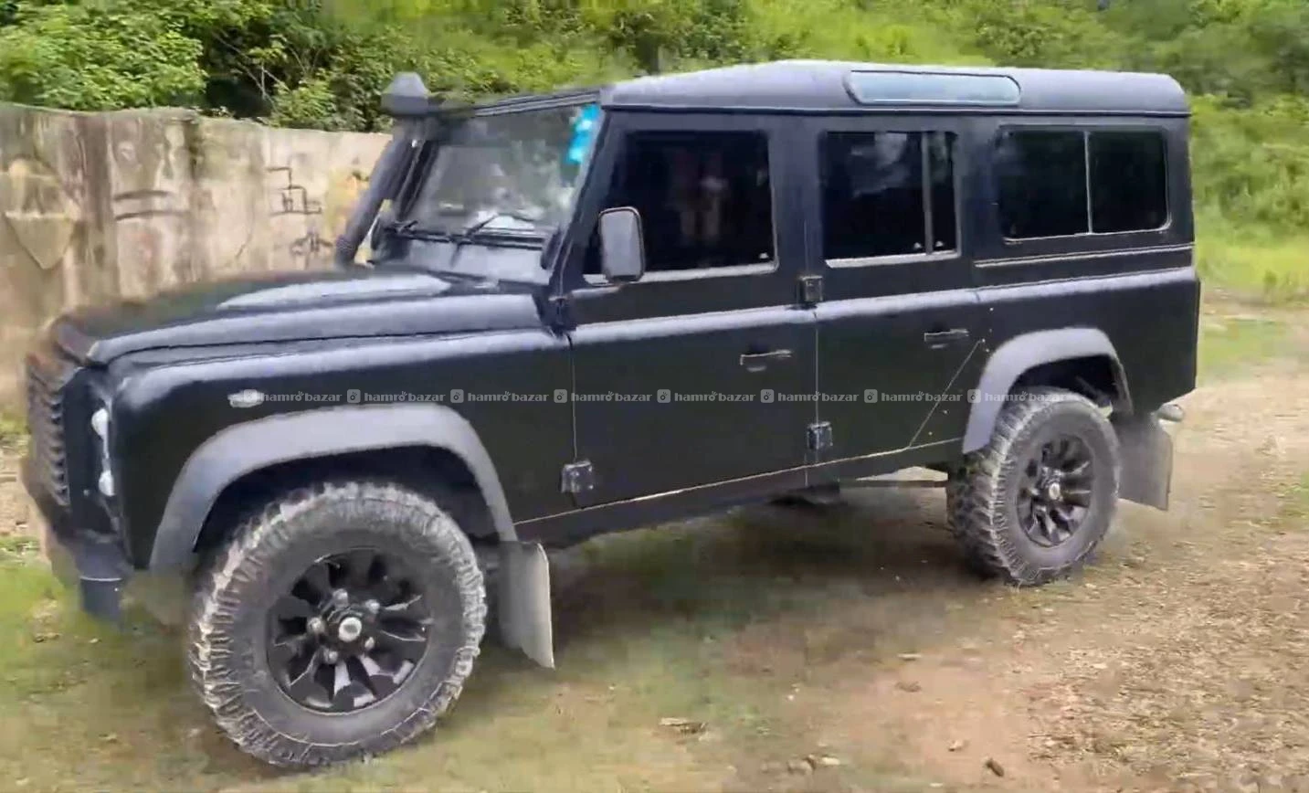 Land rover defender 110 3